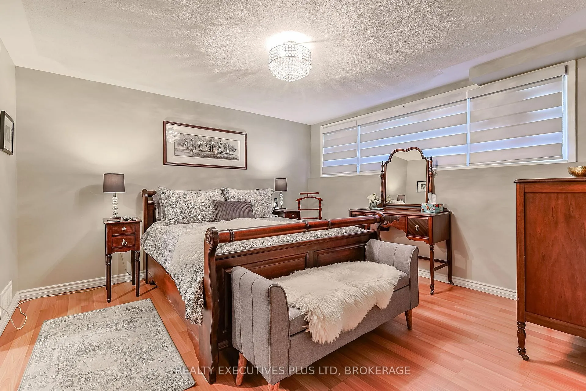 Photo 21 of 2560 Lepp Avenue, Niagara Falls, Stamford — HOMEH