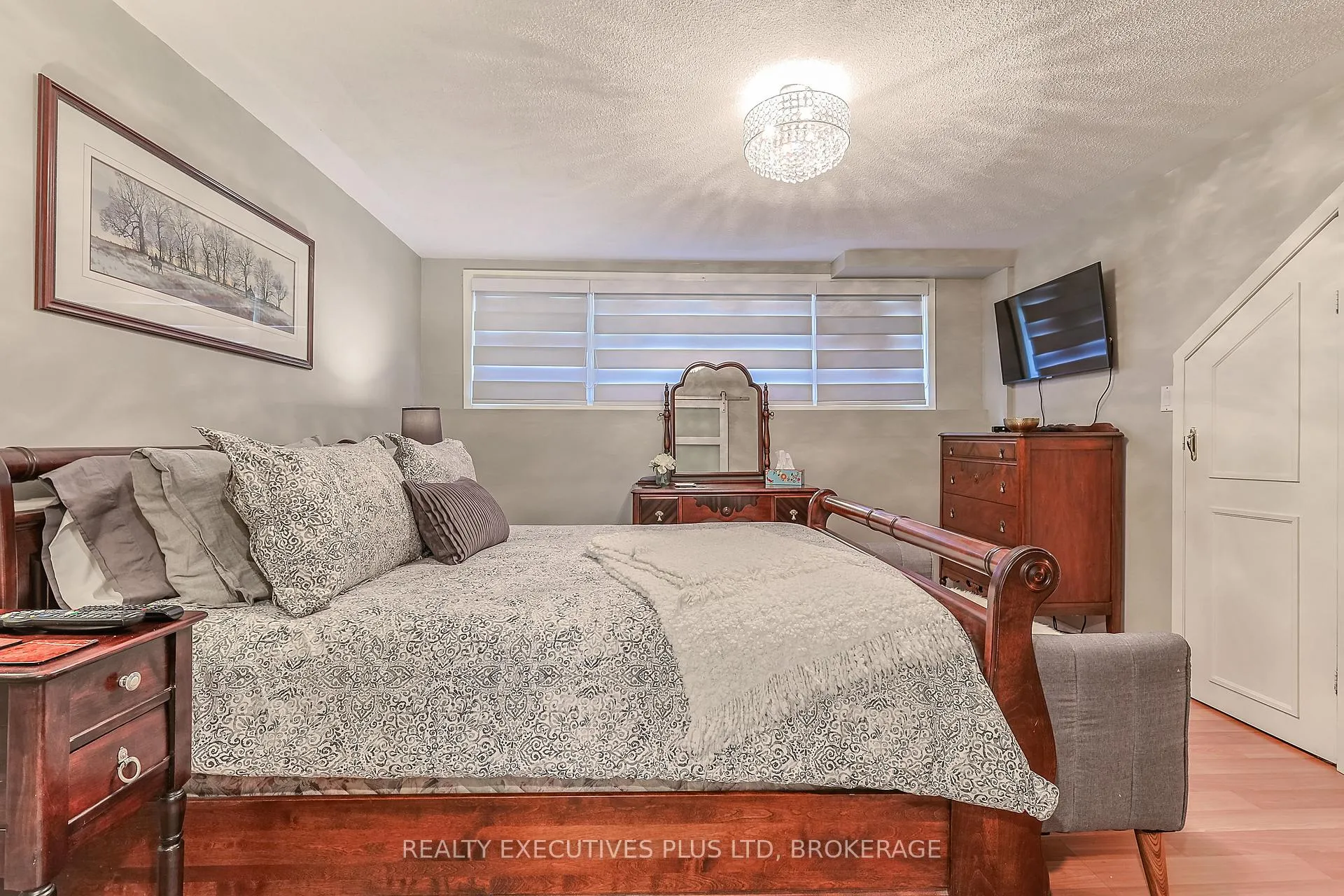Photo 22 of 2560 Lepp Avenue, Niagara Falls, Stamford — HOMEH