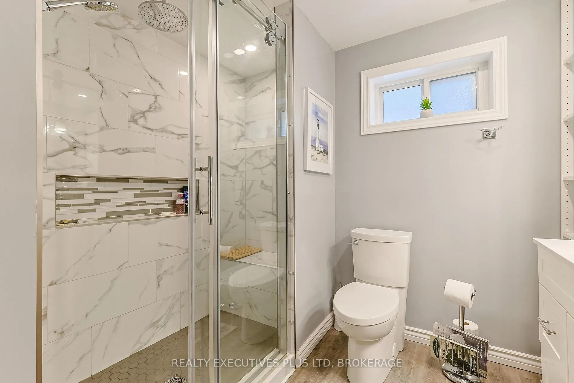 Photo 24 of 2560 Lepp Avenue, Niagara Falls, Stamford — HOMEH