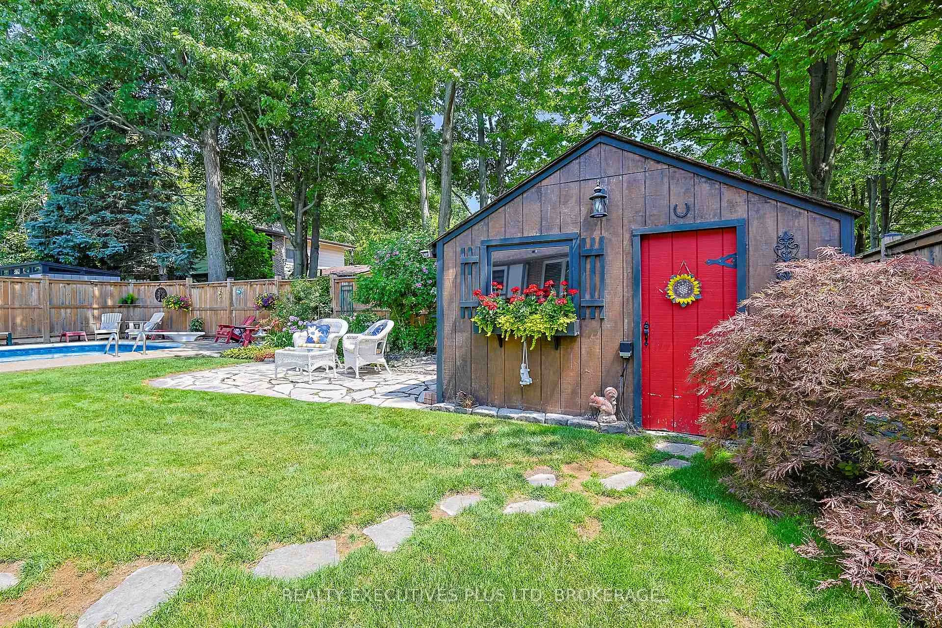 Photo 34 of 2560 Lepp Avenue, Niagara Falls, Stamford — HOMEH