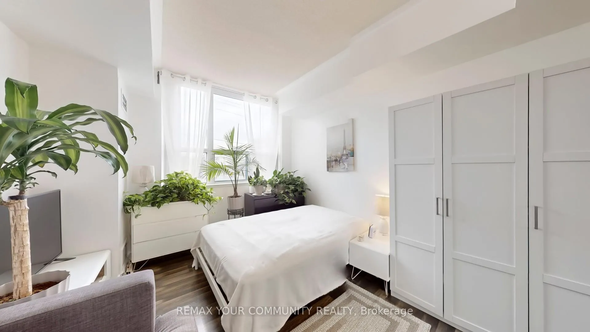 Photo 9 of Unit 111, 7398 Yonge Street, Vaughan, Crestwood-Springfarm-Yorkhill — HOMEH