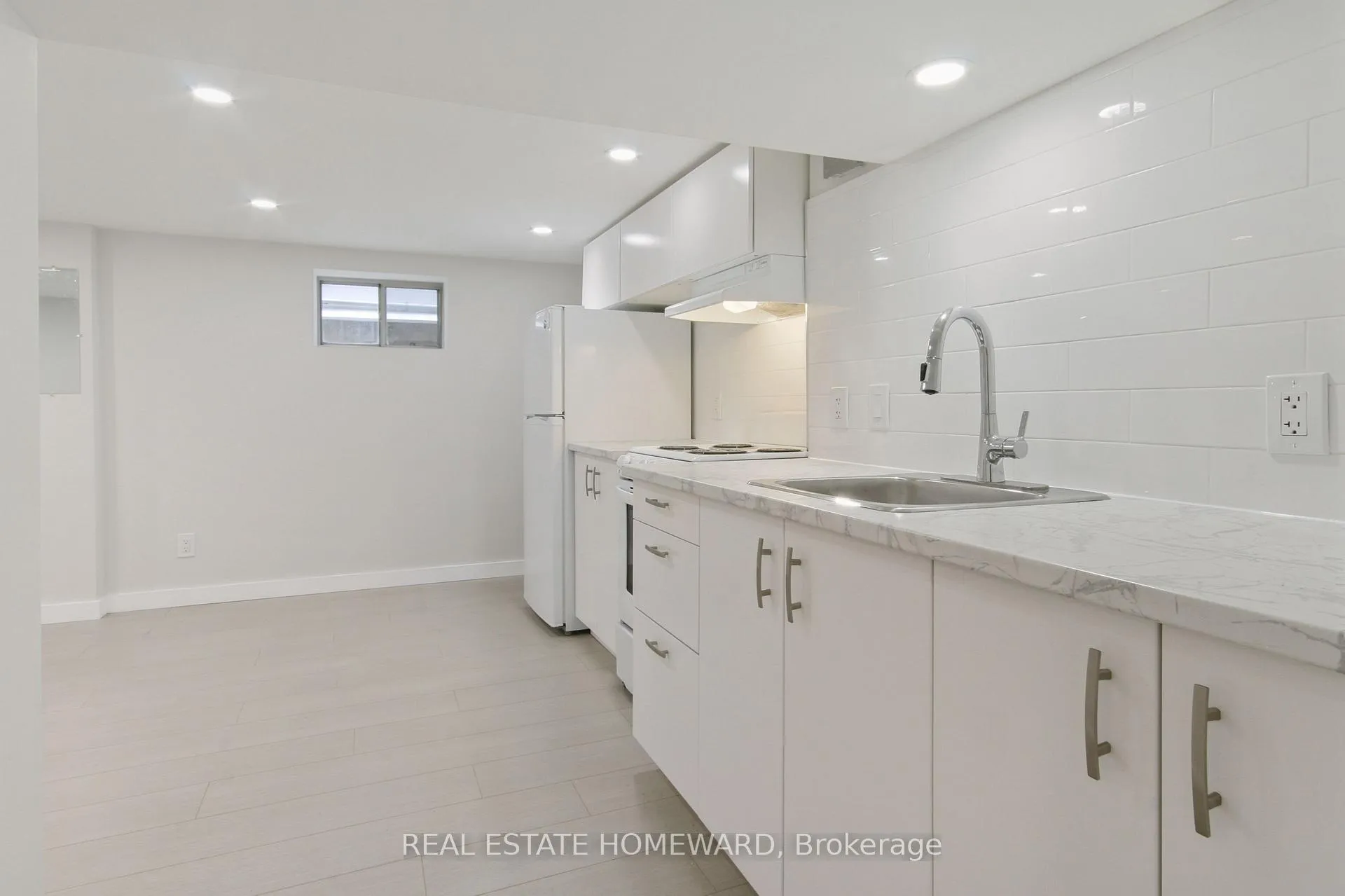 Photo 3 of Unit Lower, 486 Delaware Avenue, Toronto, Dovercourt-Wallace Emerson-Junction — HOMEH