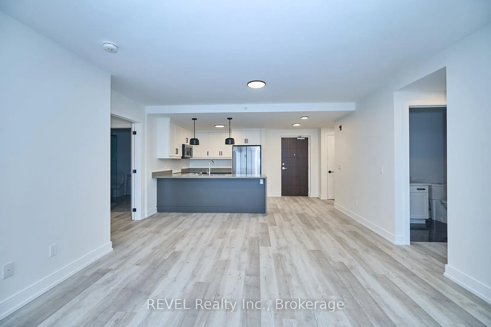 Photo 6 of Unit 503, 300B Fourth Avenue, St. Catharines, Ridley — HOMEH