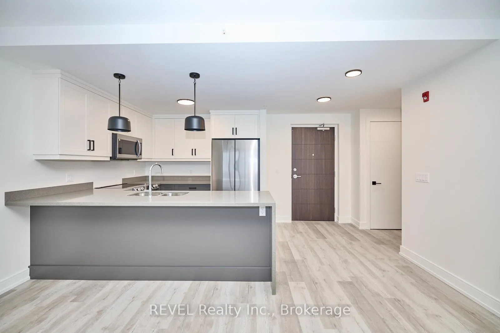 Photo 7 of Unit 503, 300B Fourth Avenue, St. Catharines, Ridley — HOMEH