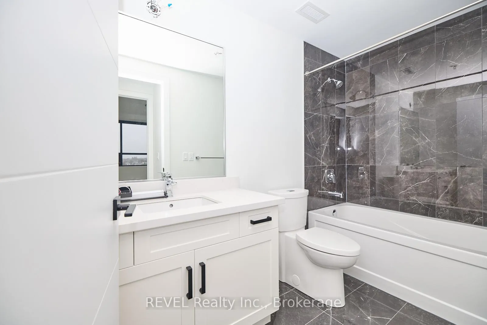 Photo 15 of Unit 503, 300B Fourth Avenue, St. Catharines, Ridley — HOMEH