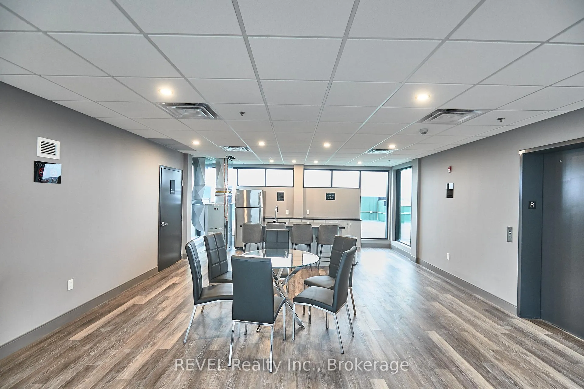 Photo 21 of Unit 503, 300B Fourth Avenue, St. Catharines, Ridley — HOMEH