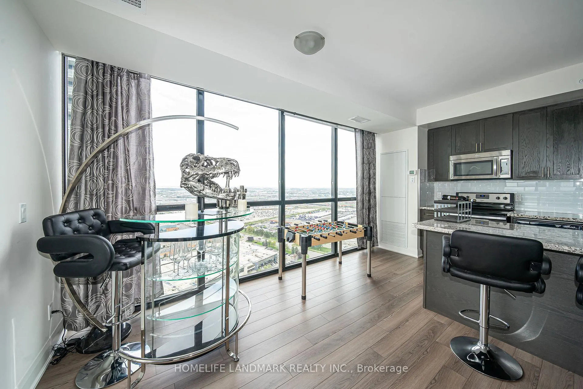 Photo 9 of Unit 2706, 2900 Highway 7, Vaughan, Concord — HOMEH