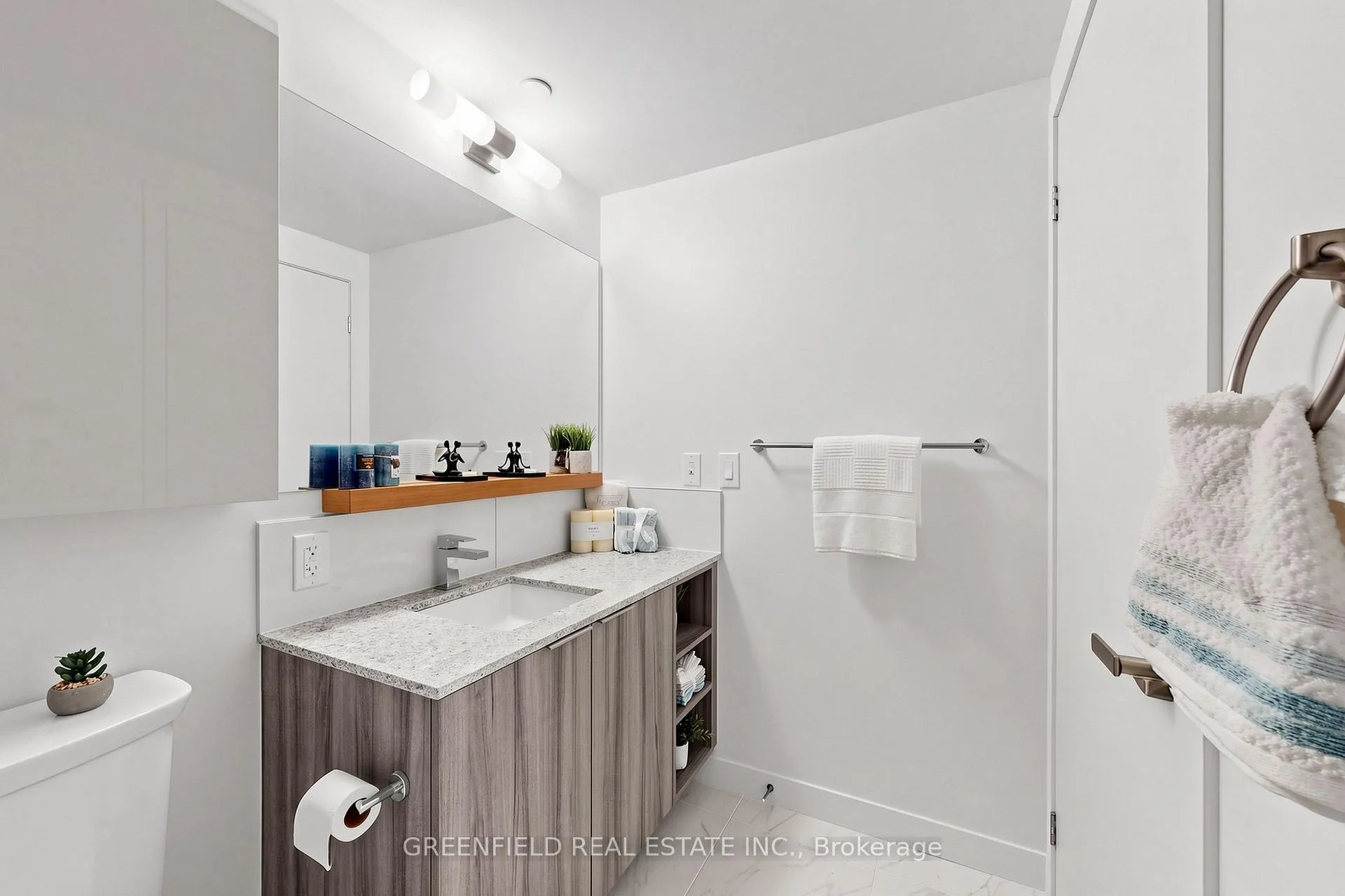 Photo 21 of Unit 333, 31 Tippett Road, North York, Clanton Park — HOMEH