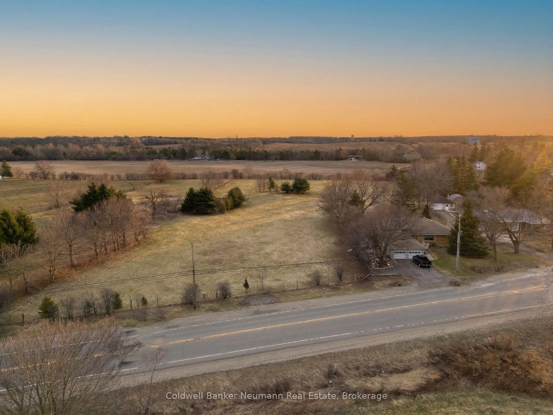 Photo 4 of 8011 7 Highway, Guelph/Eramosa, Rural Guelph/Eramosa East — HOMEH