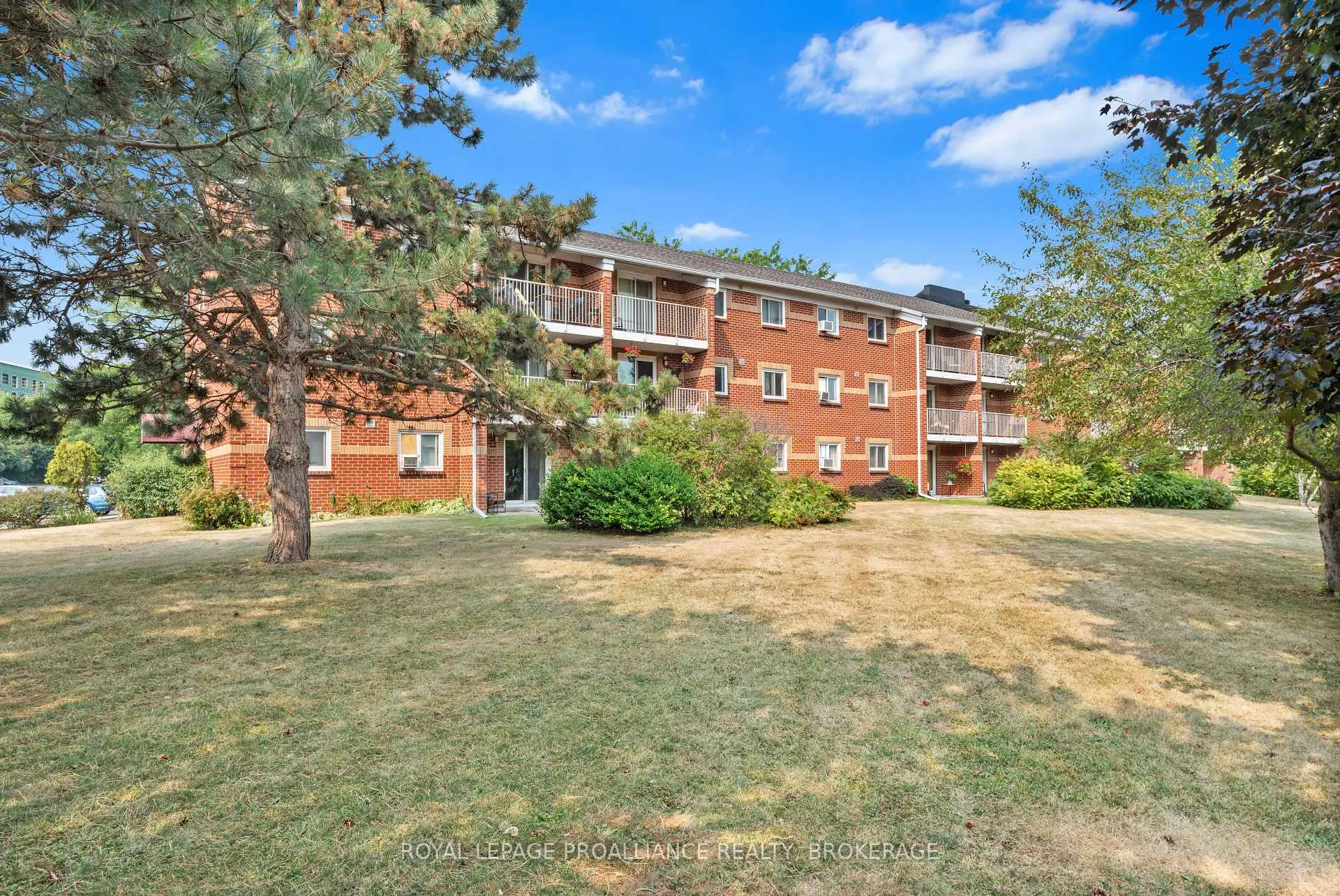 Photo 2 of Unit 302, 573 Armstrong Road, Kingston, East Gardiners Rd — HOMEH