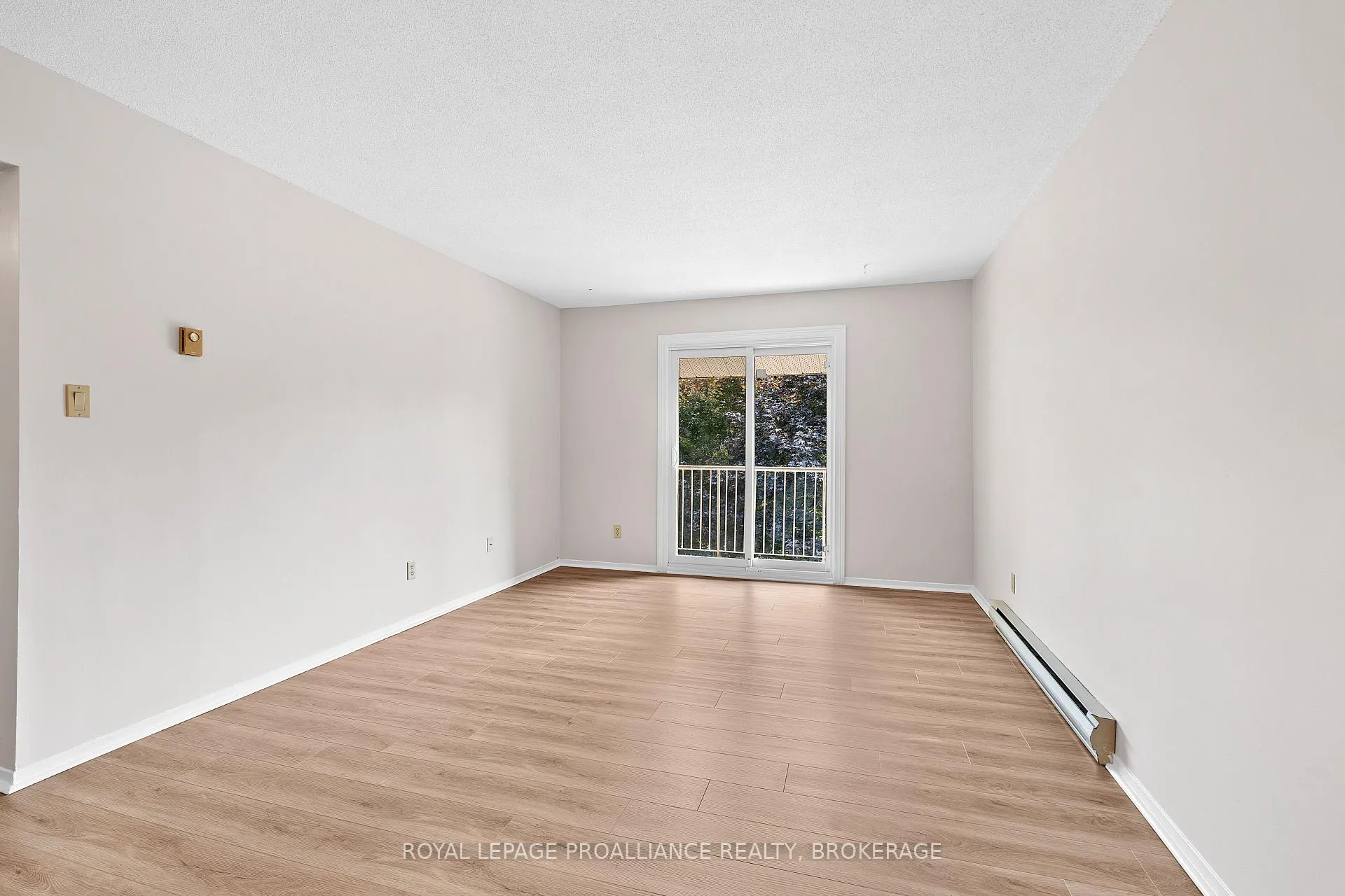 Photo 7 of Unit 302, 573 Armstrong Road, Kingston, East Gardiners Rd — HOMEH
