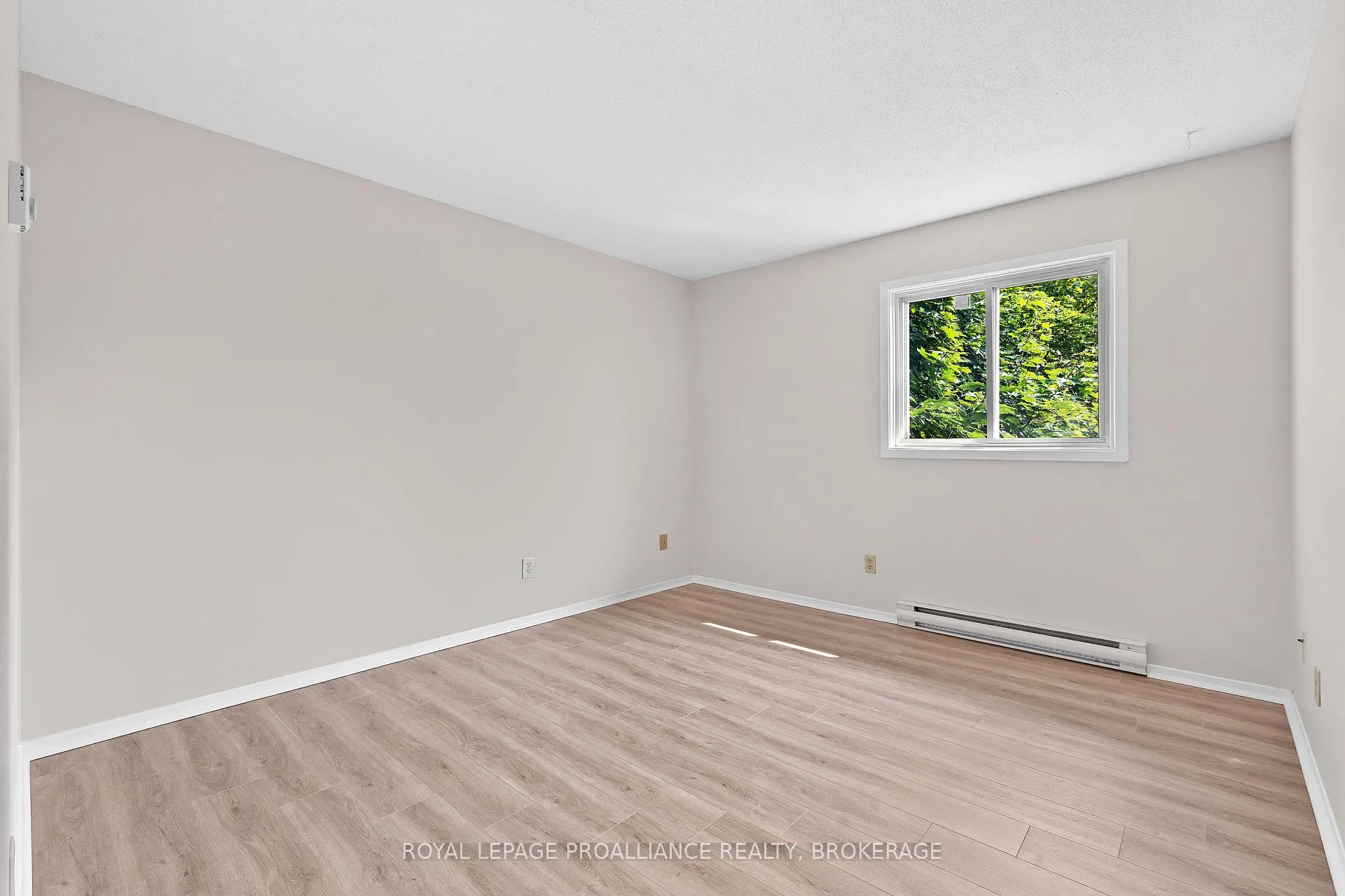 Photo 17 of Unit 302, 573 Armstrong Road, Kingston, East Gardiners Rd — HOMEH