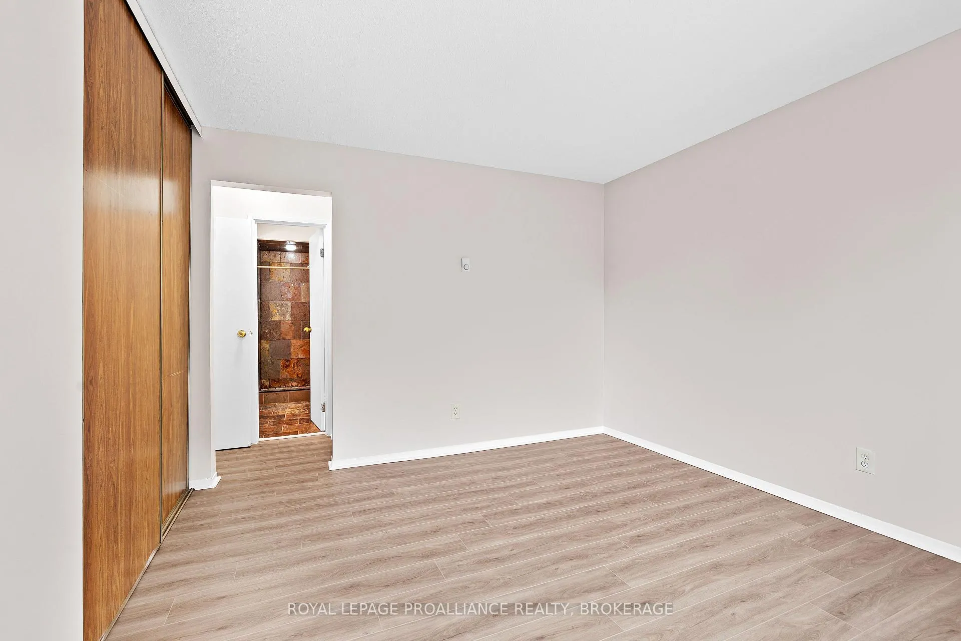 Photo 19 of Unit 302, 573 Armstrong Road, Kingston, East Gardiners Rd — HOMEH