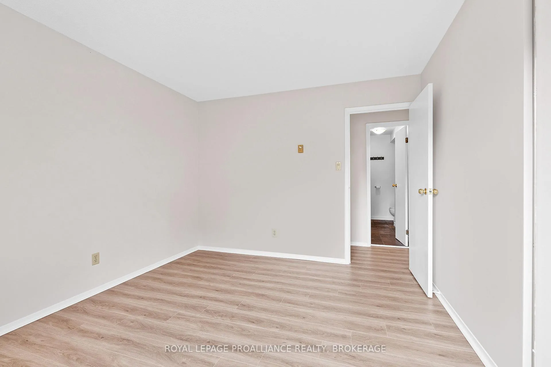Photo 22 of Unit 302, 573 Armstrong Road, Kingston, East Gardiners Rd — HOMEH