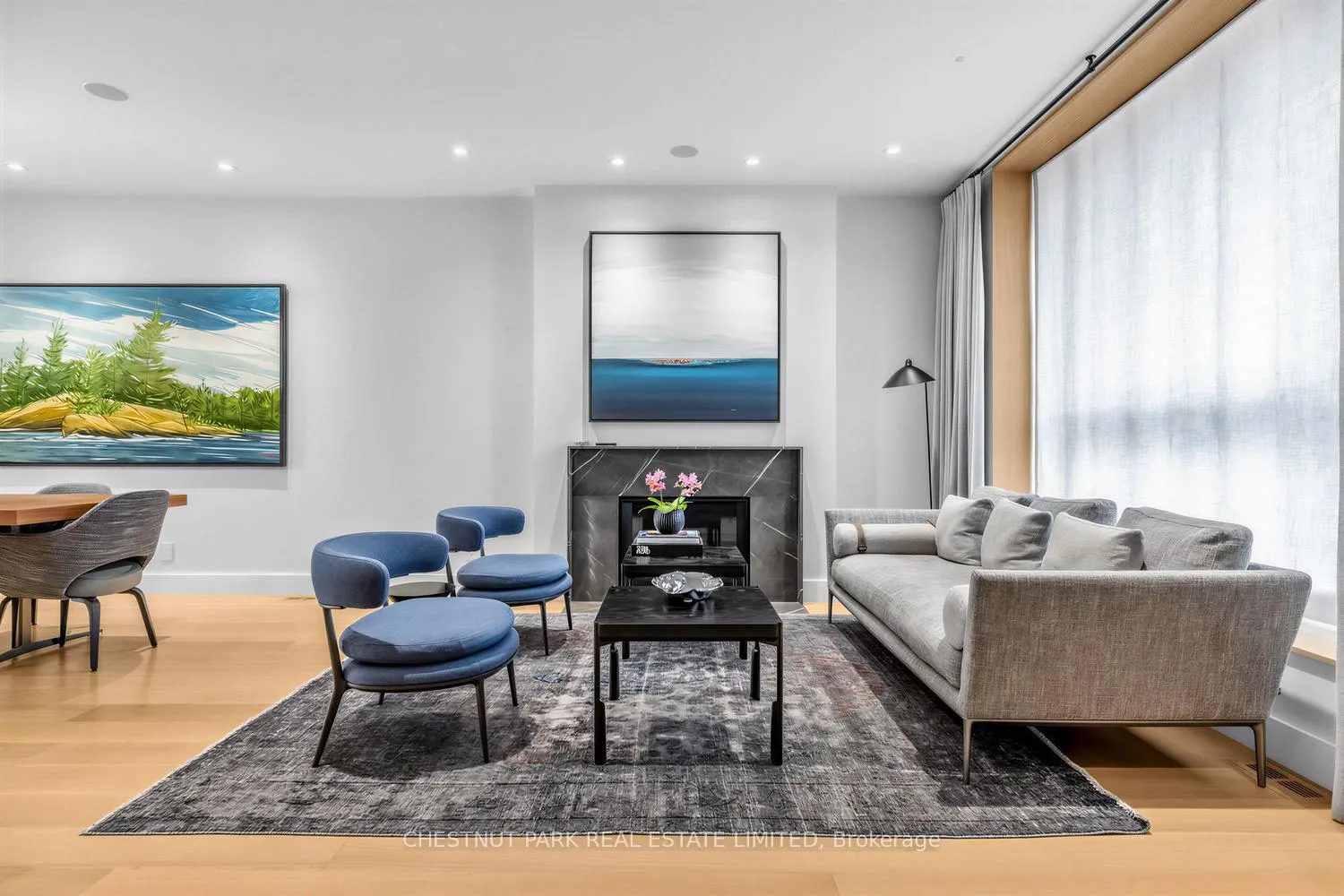 Photo 5 of 55 Farnham Avenue, Toronto, Yonge-St. Clair — HOMEH