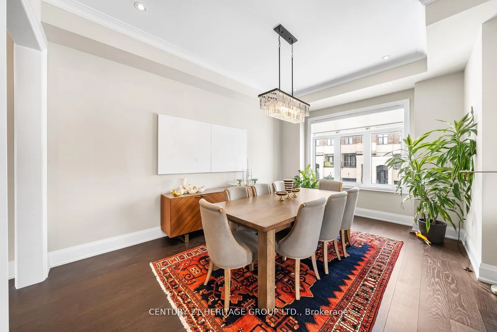 Photo 21 of 210 Arianna Crescent, Vaughan, Patterson — HOMEH