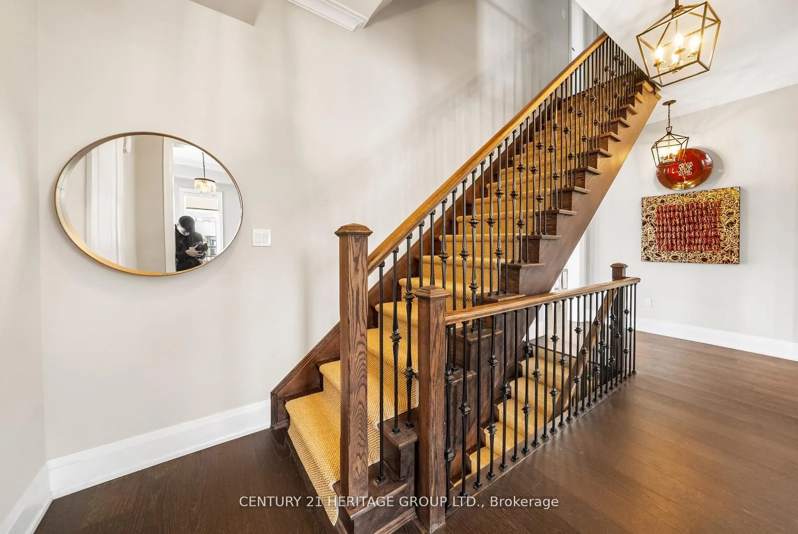 Photo 23 of 210 Arianna Crescent, Vaughan, Patterson — HOMEH