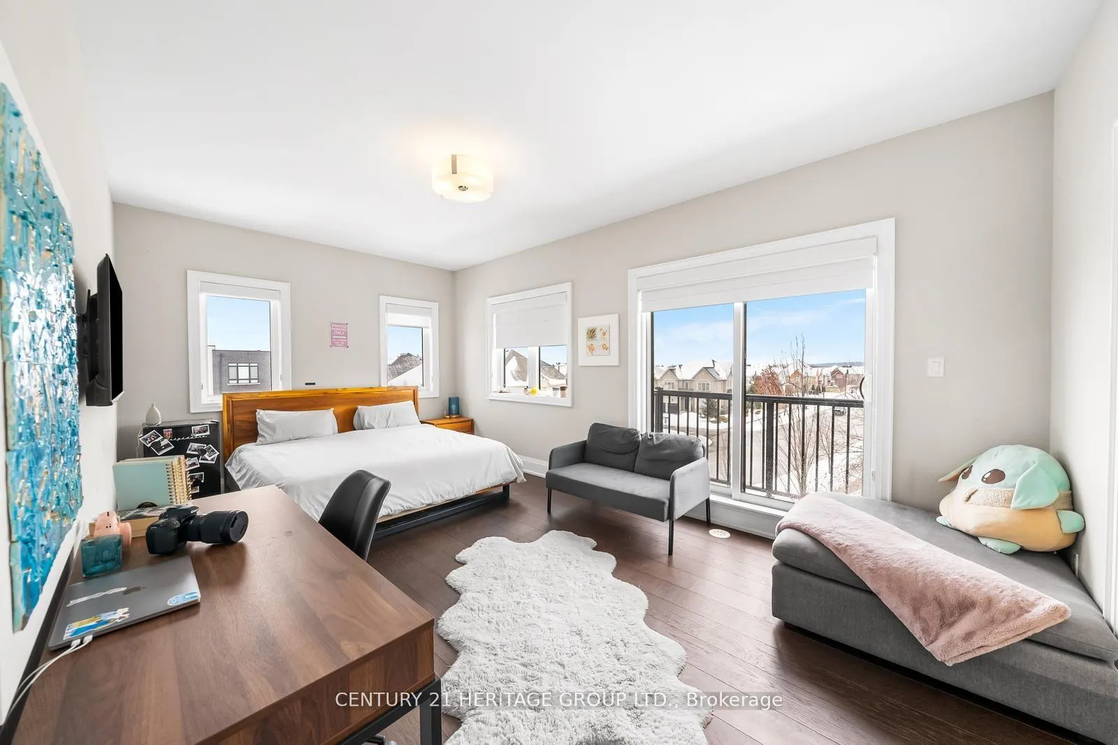 Photo 24 of 210 Arianna Crescent, Vaughan, Patterson — HOMEH