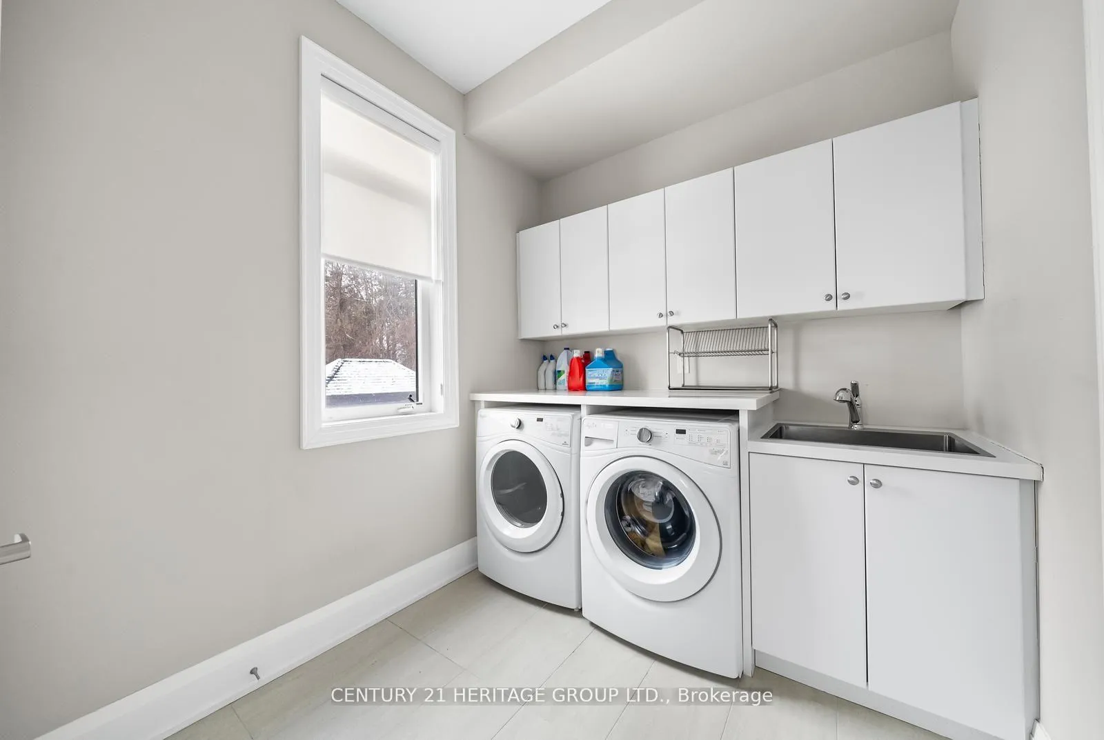 Photo 28 of 210 Arianna Crescent, Vaughan, Patterson — HOMEH