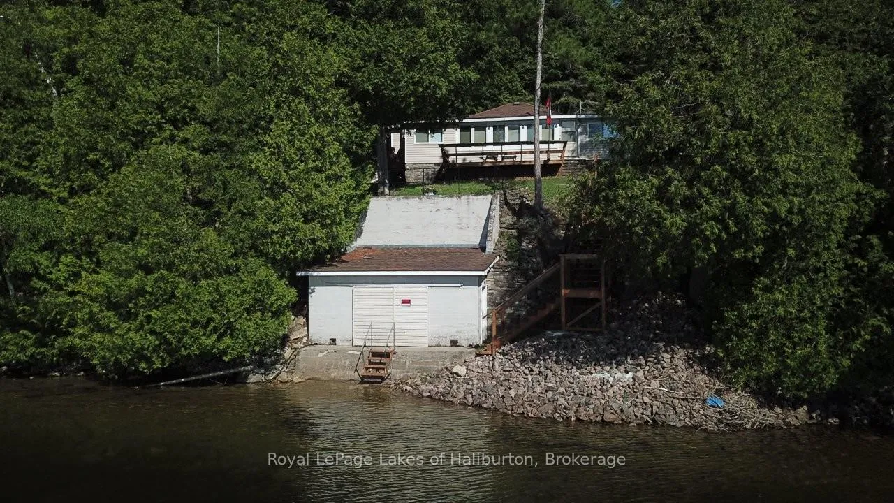 Photo 2 of 83 Sunset Beach Road, Kawartha Lakes, Laxton/Digby/Longford — HOMEH