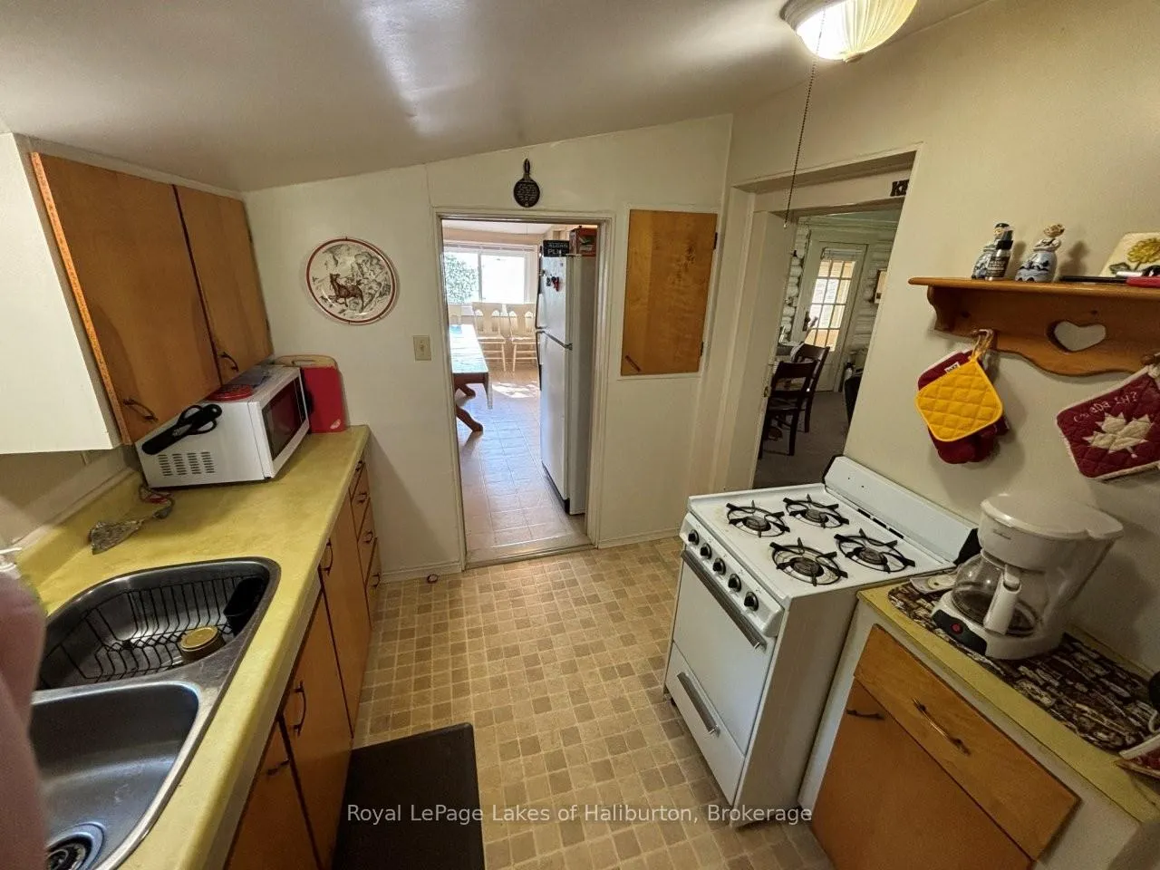 Photo 23 of 83 Sunset Beach Road, Kawartha Lakes, Laxton/Digby/Longford — HOMEH