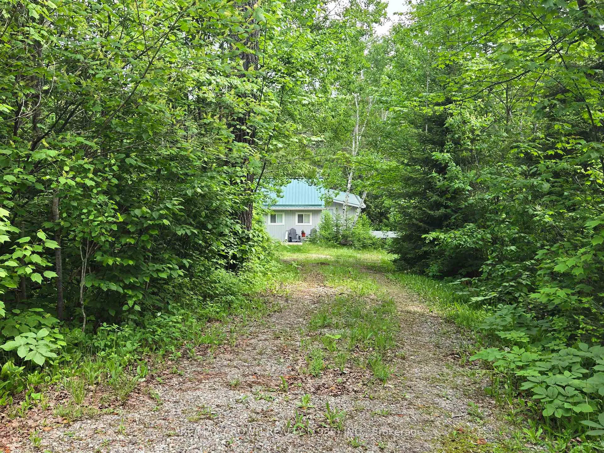 Photo 5 of 127 White Pine Road, Unorganized Townships, Tilden Lake — HOMEH