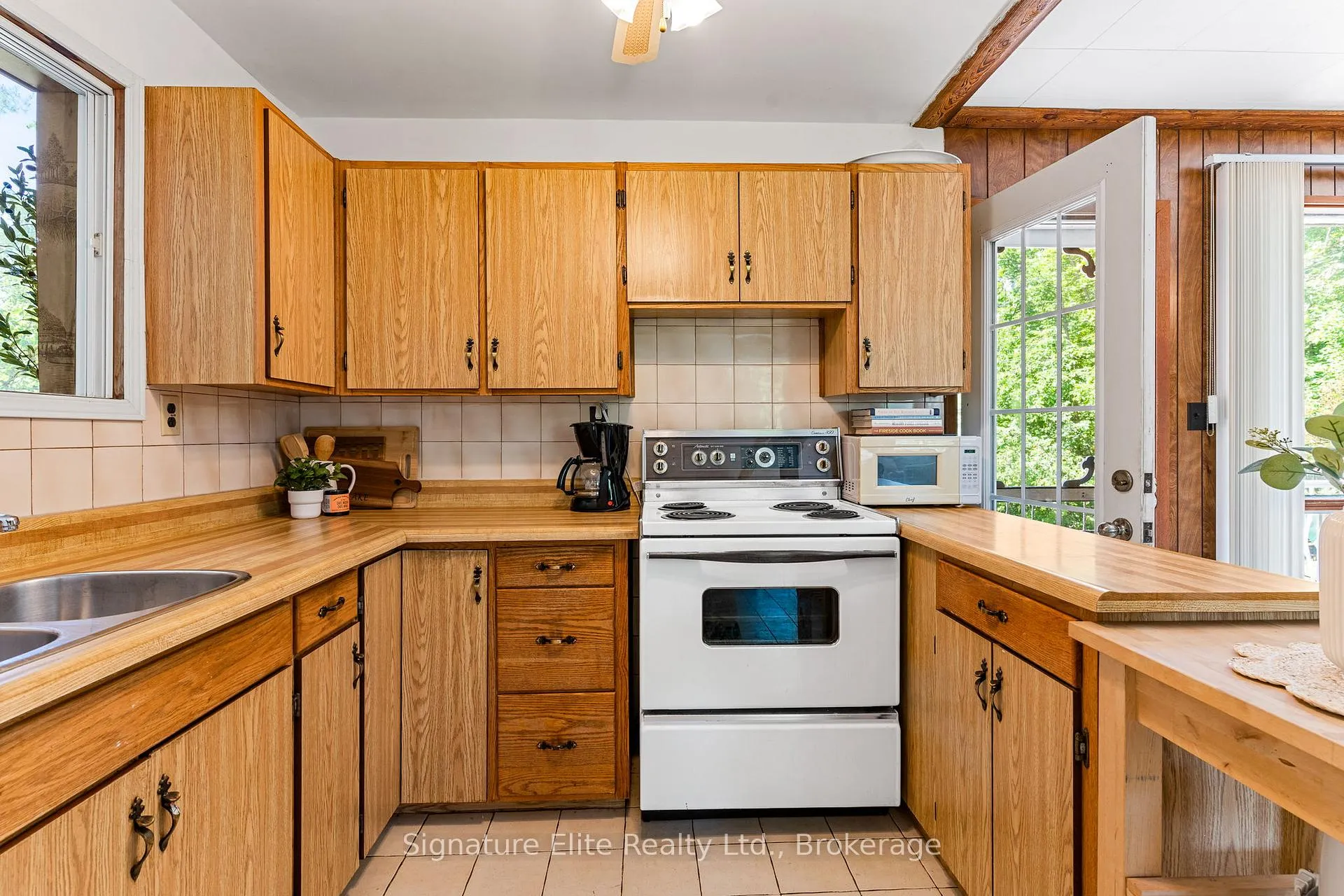 Photo 16 of 20 Camelot Place, Kawartha Lakes, Bexley — HOMEH