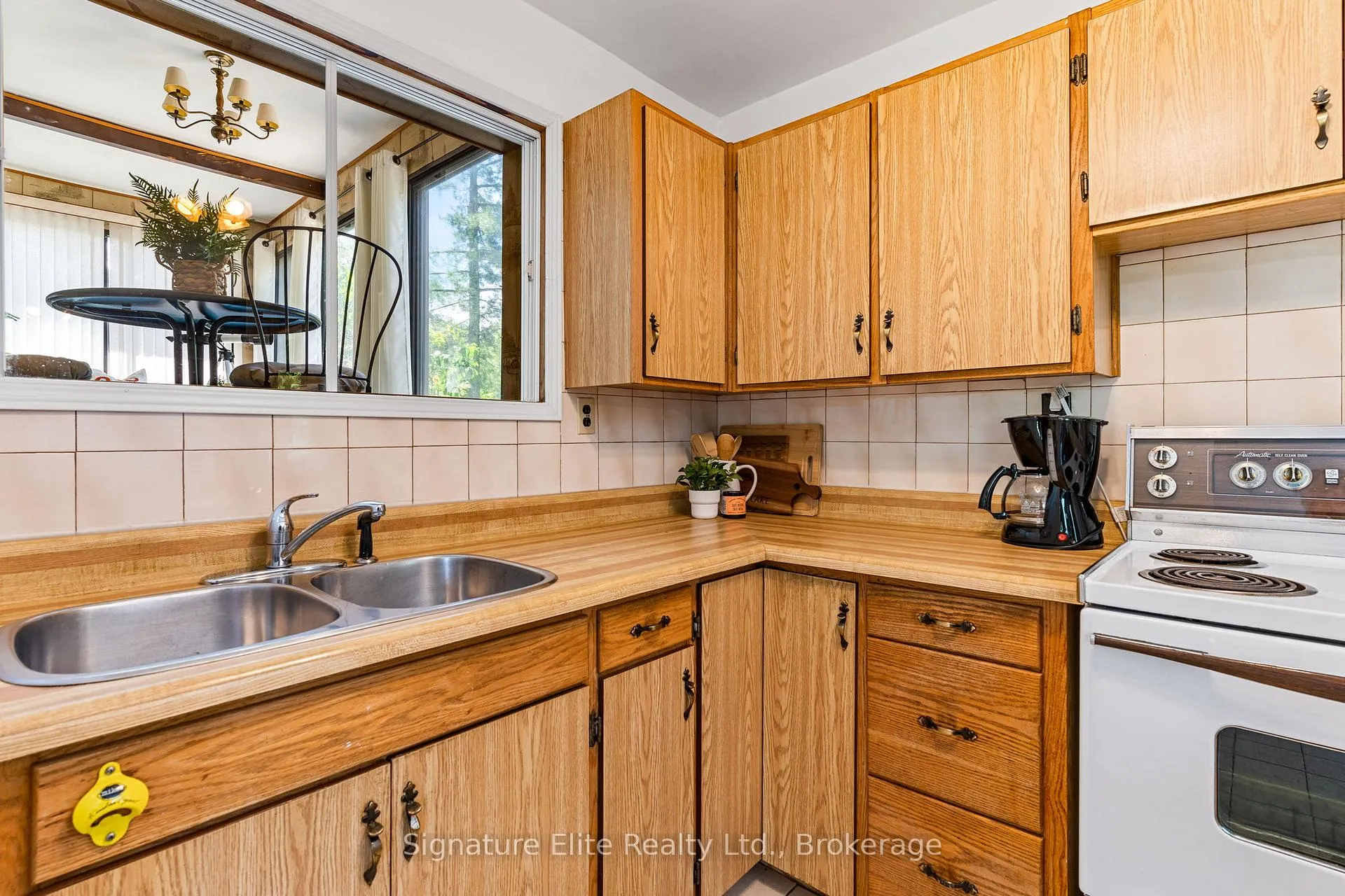 Photo 18 of 20 Camelot Place, Kawartha Lakes, Bexley — HOMEH