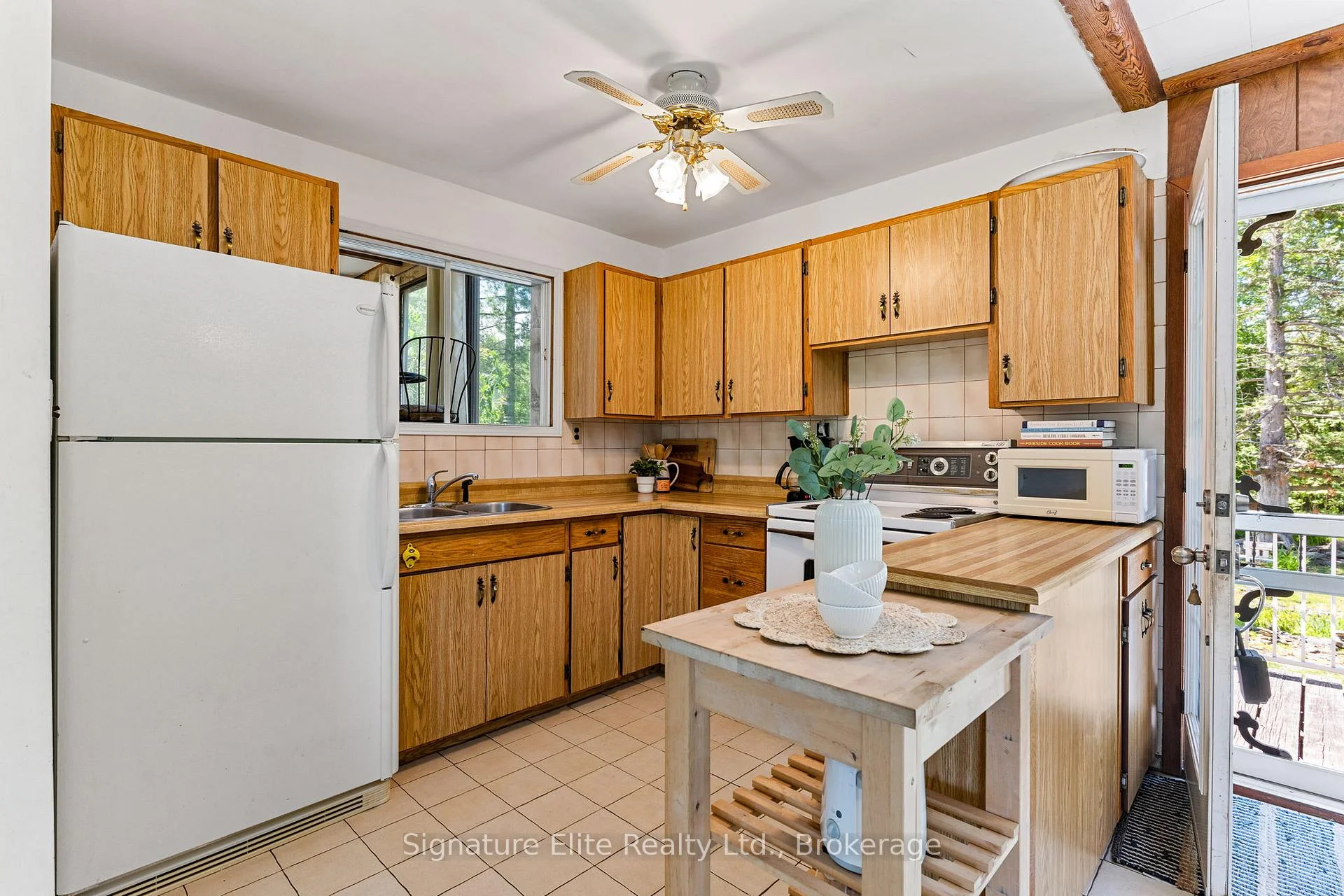 Photo 14 of 20 Camelot Place, Kawartha Lakes, Bexley — HOMEH