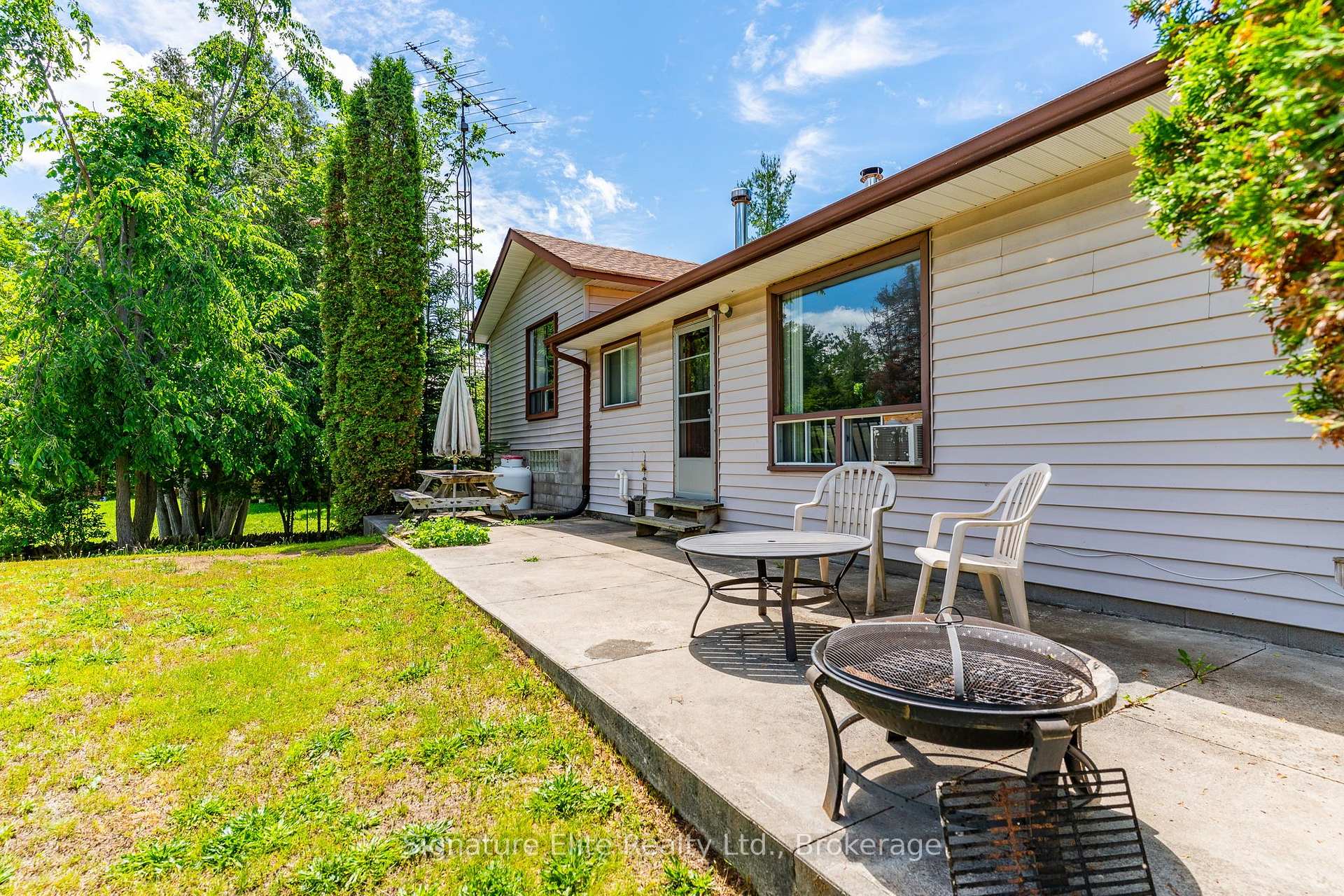 Photo 37 of 20 Camelot Place, Kawartha Lakes, Bexley — HOMEH