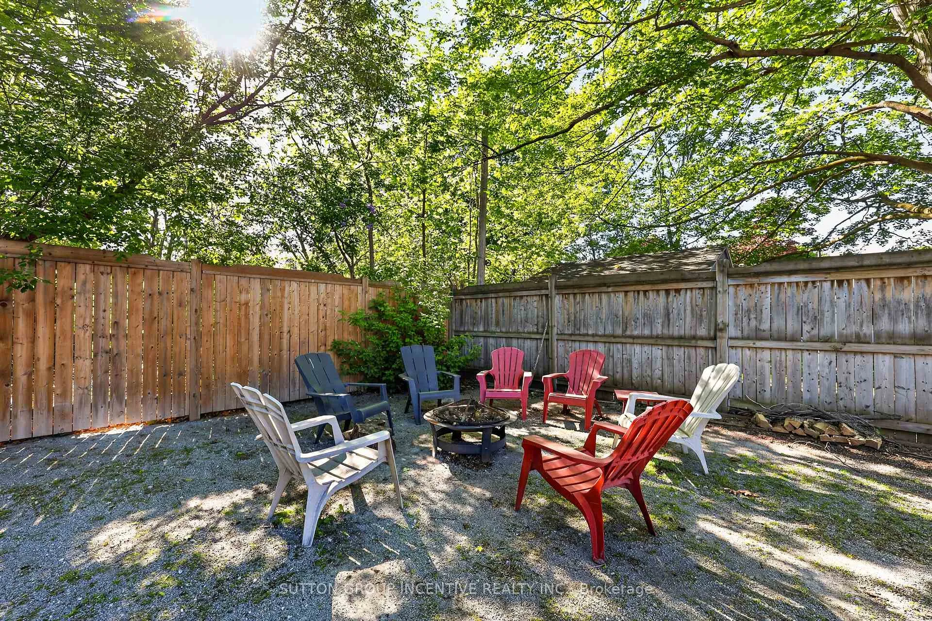 Photo 9 of 48 Alfred Street, Barrie, City Centre — HOMEH