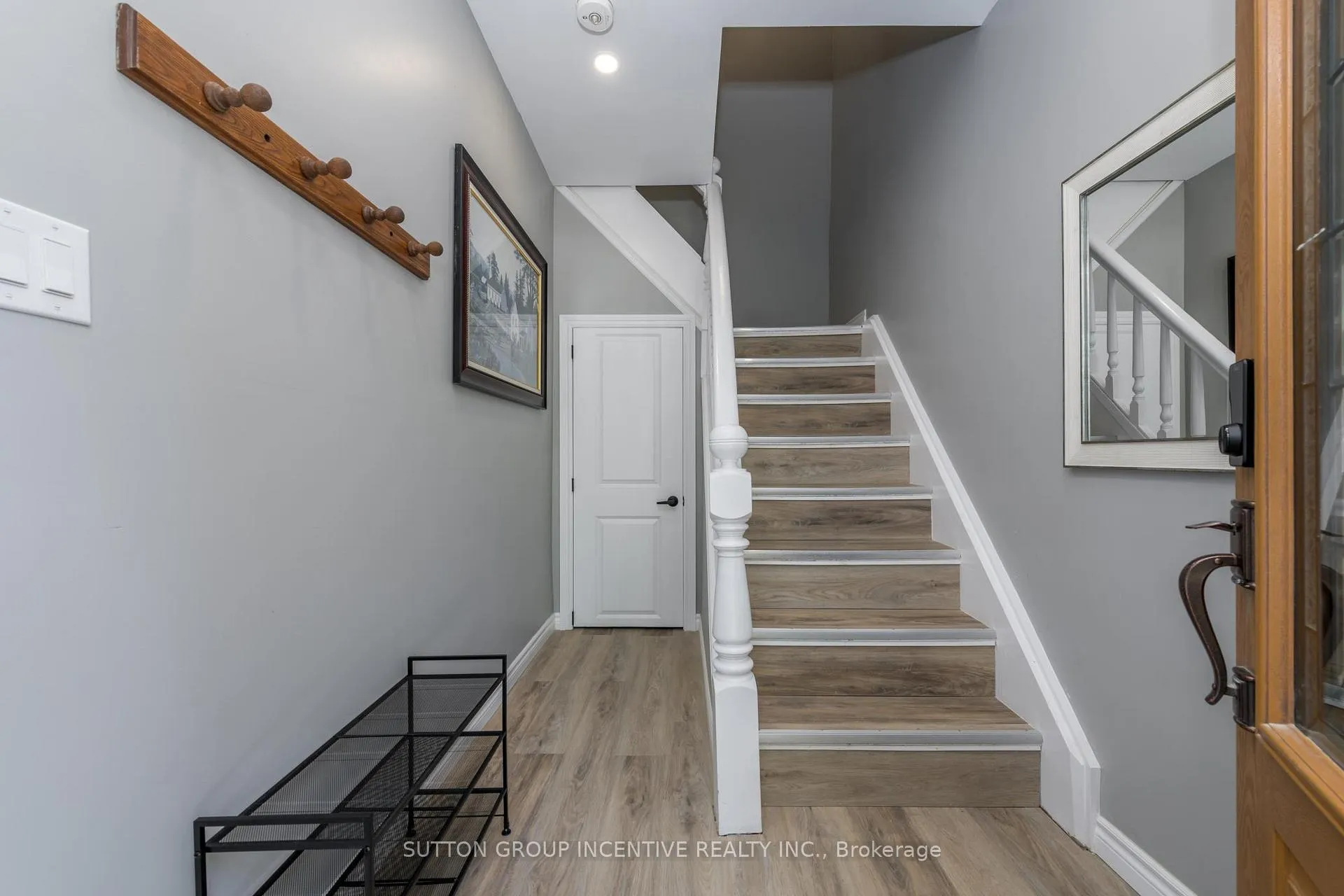 Photo 33 of 48 Alfred Street, Barrie, City Centre — HOMEH
