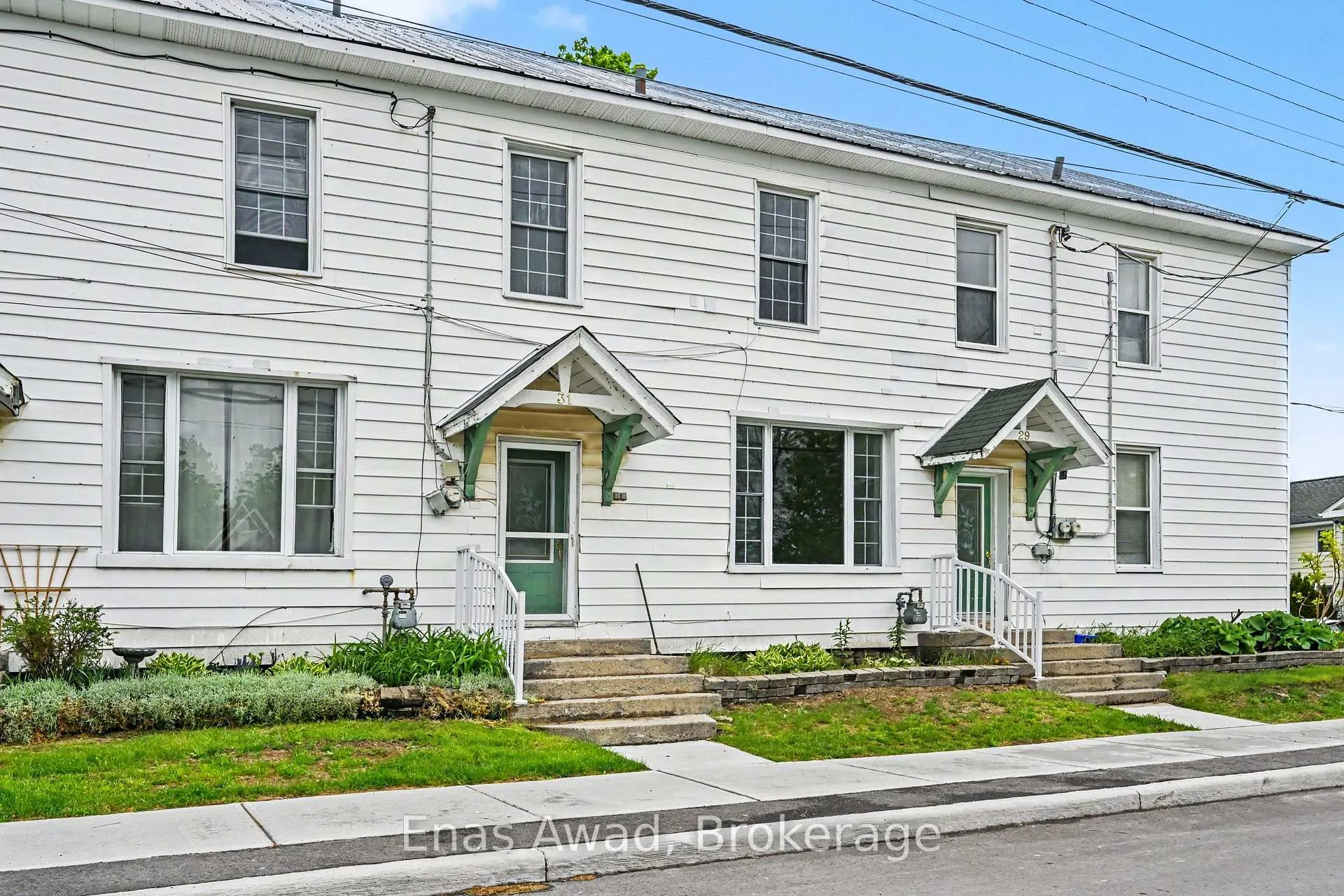 Front of 35 Union Street N