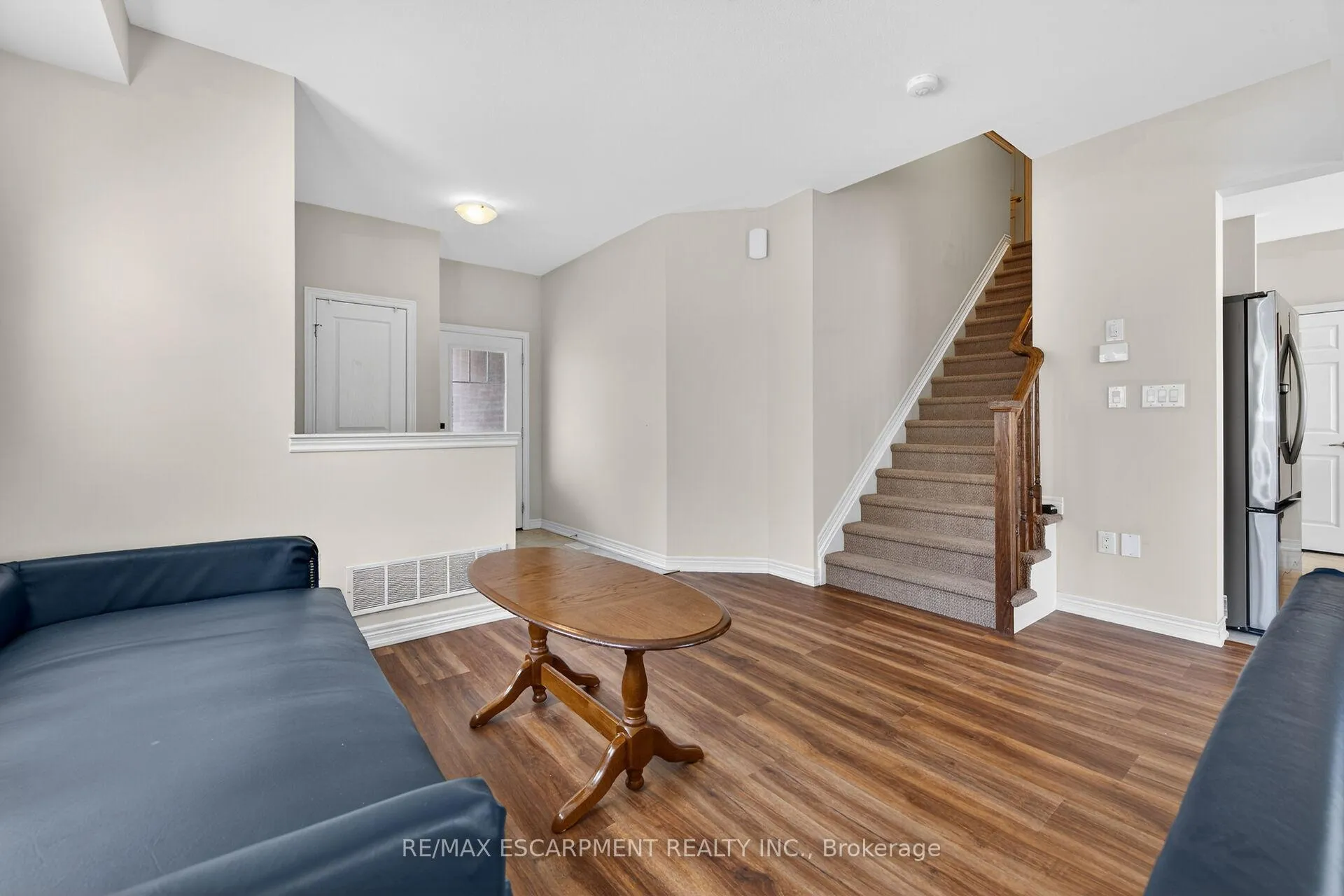 Photo 7 of 9 Winterberry Boulevard, Thorold, Confederation Heights — HOMEH