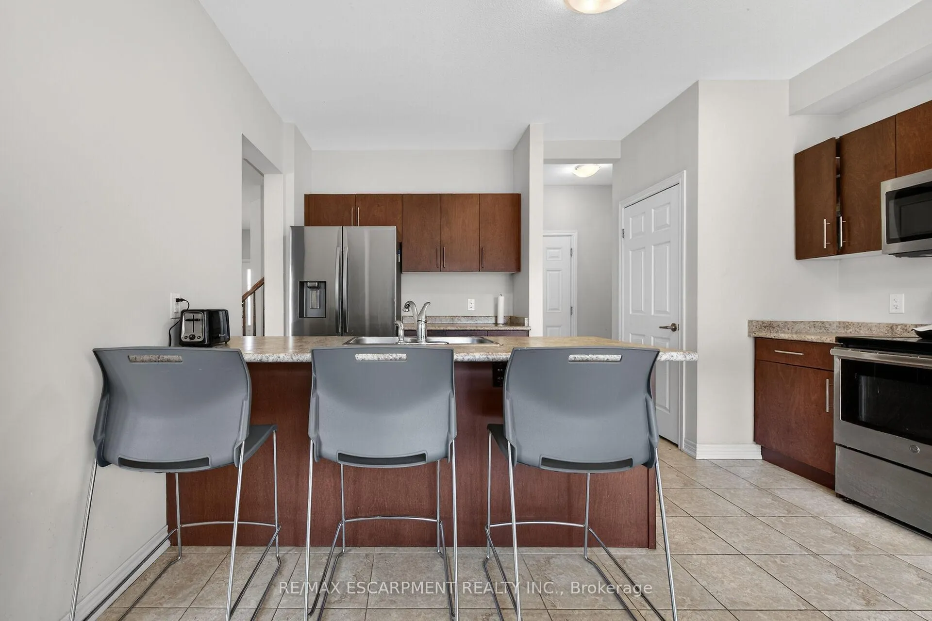Photo 15 of 9 Winterberry Boulevard, Thorold, Confederation Heights — HOMEH