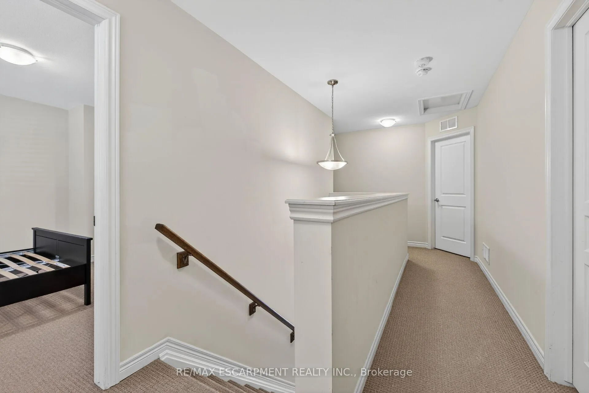Photo 24 of 9 Winterberry Boulevard, Thorold, Confederation Heights — HOMEH