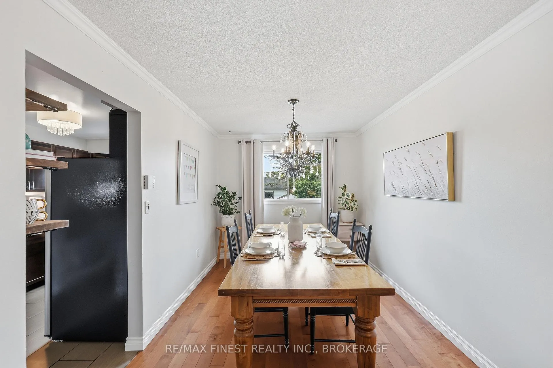 Photo 9 of 78 Nicholson Crescent, Loyalist, Amherstview — HOMEH