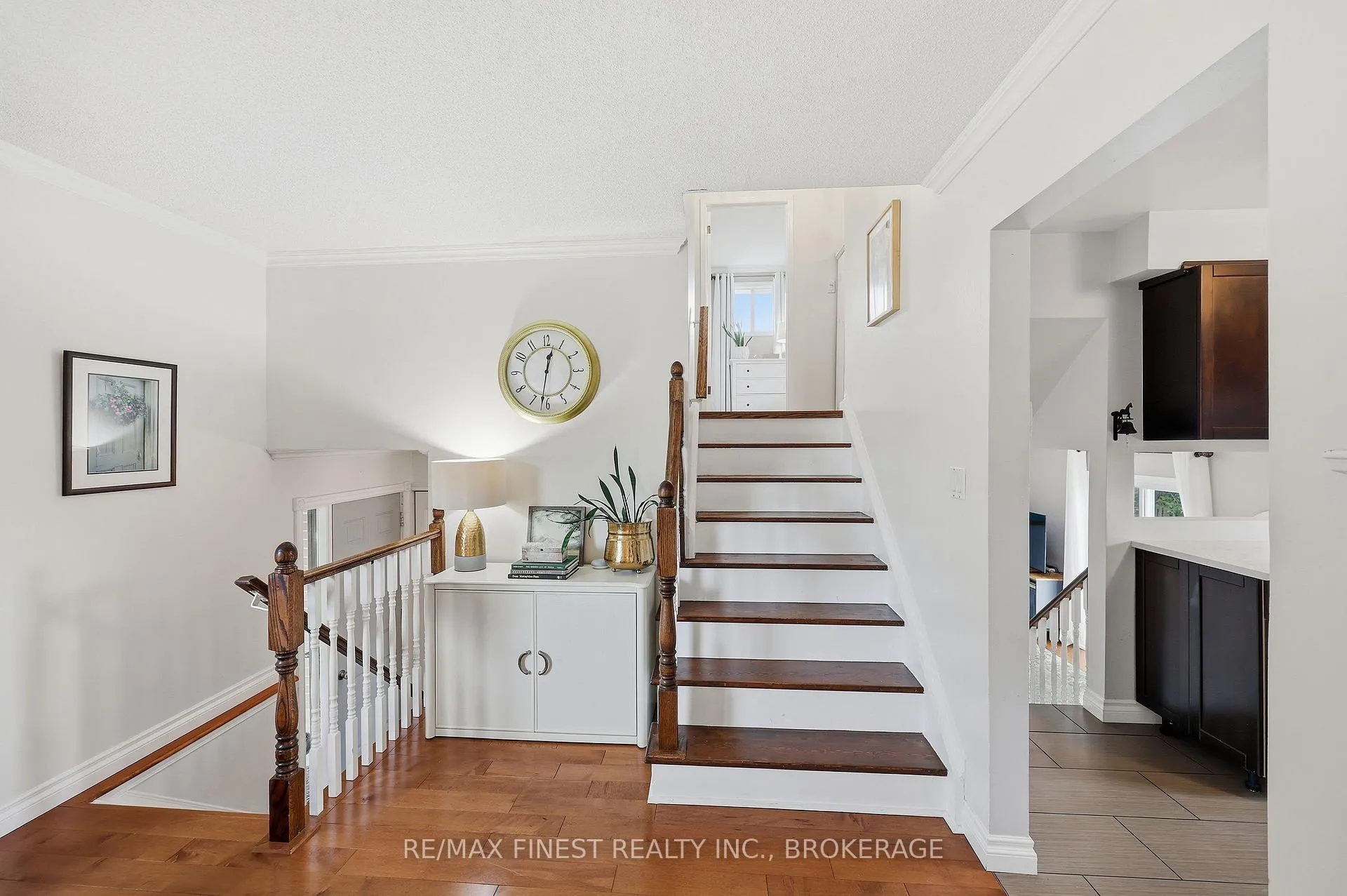 Photo 19 of 78 Nicholson Crescent, Loyalist, Amherstview — HOMEH