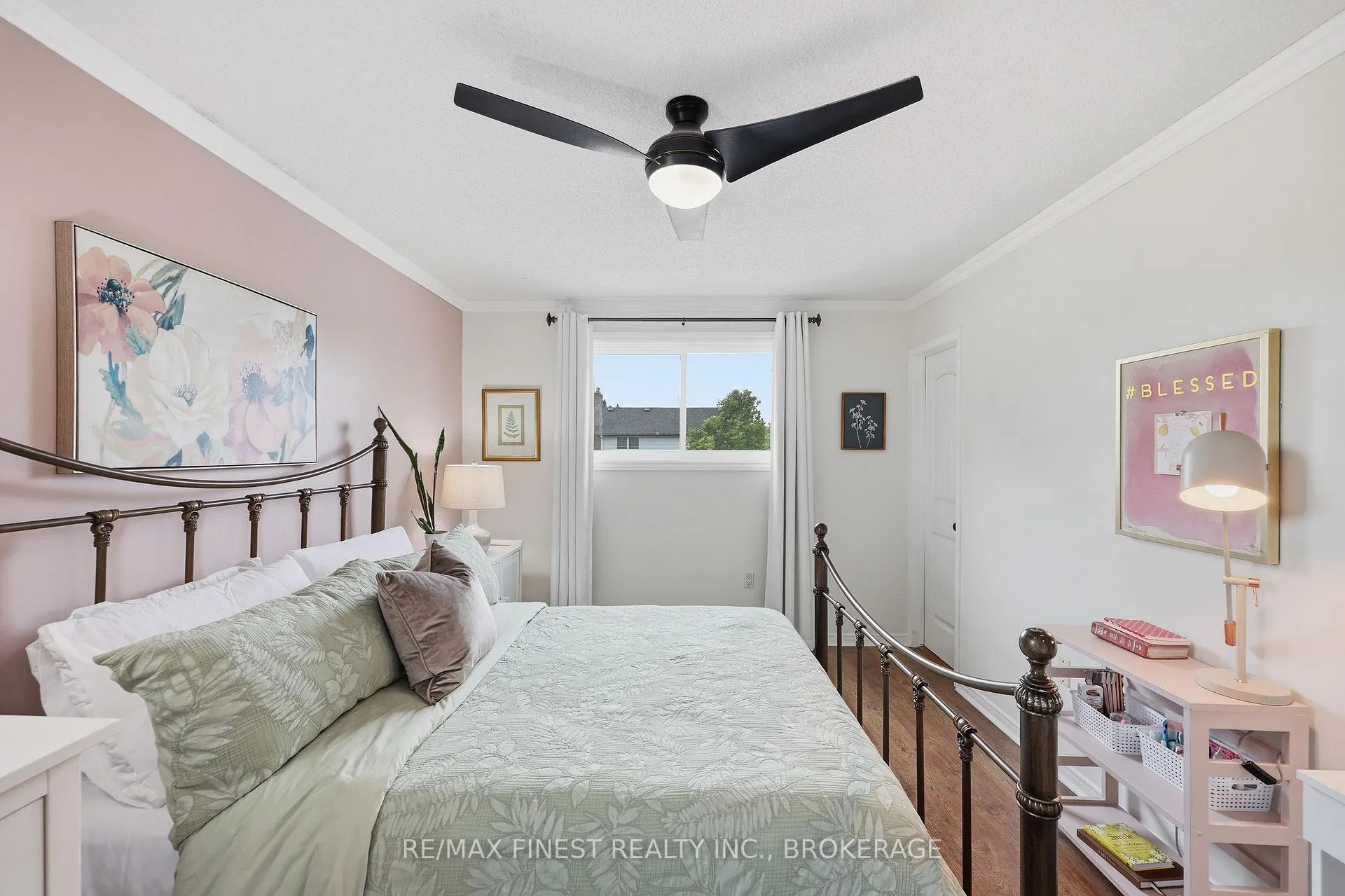 Photo 21 of 78 Nicholson Crescent, Loyalist, Amherstview — HOMEH