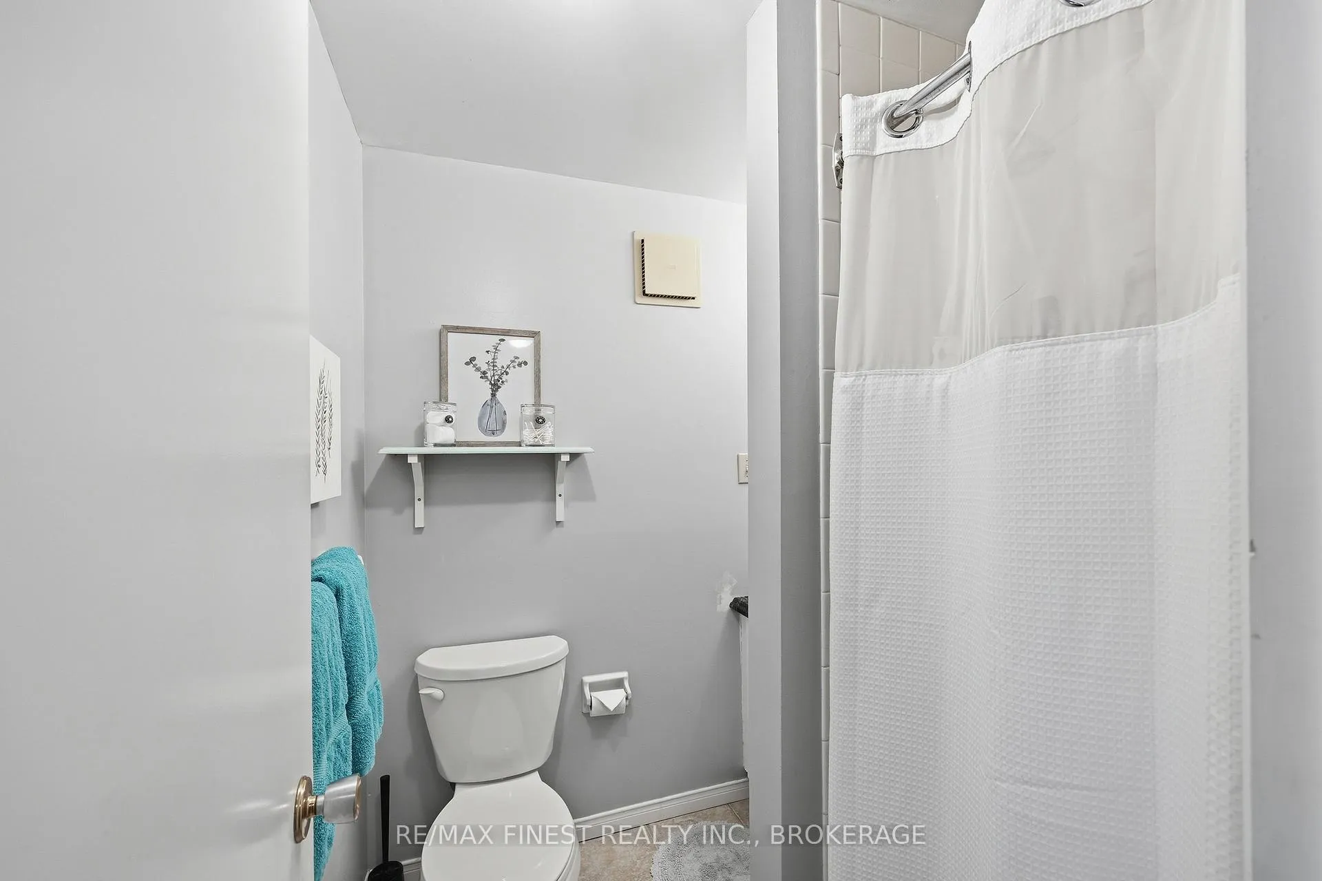 Photo 32 of 78 Nicholson Crescent, Loyalist, Amherstview — HOMEH
