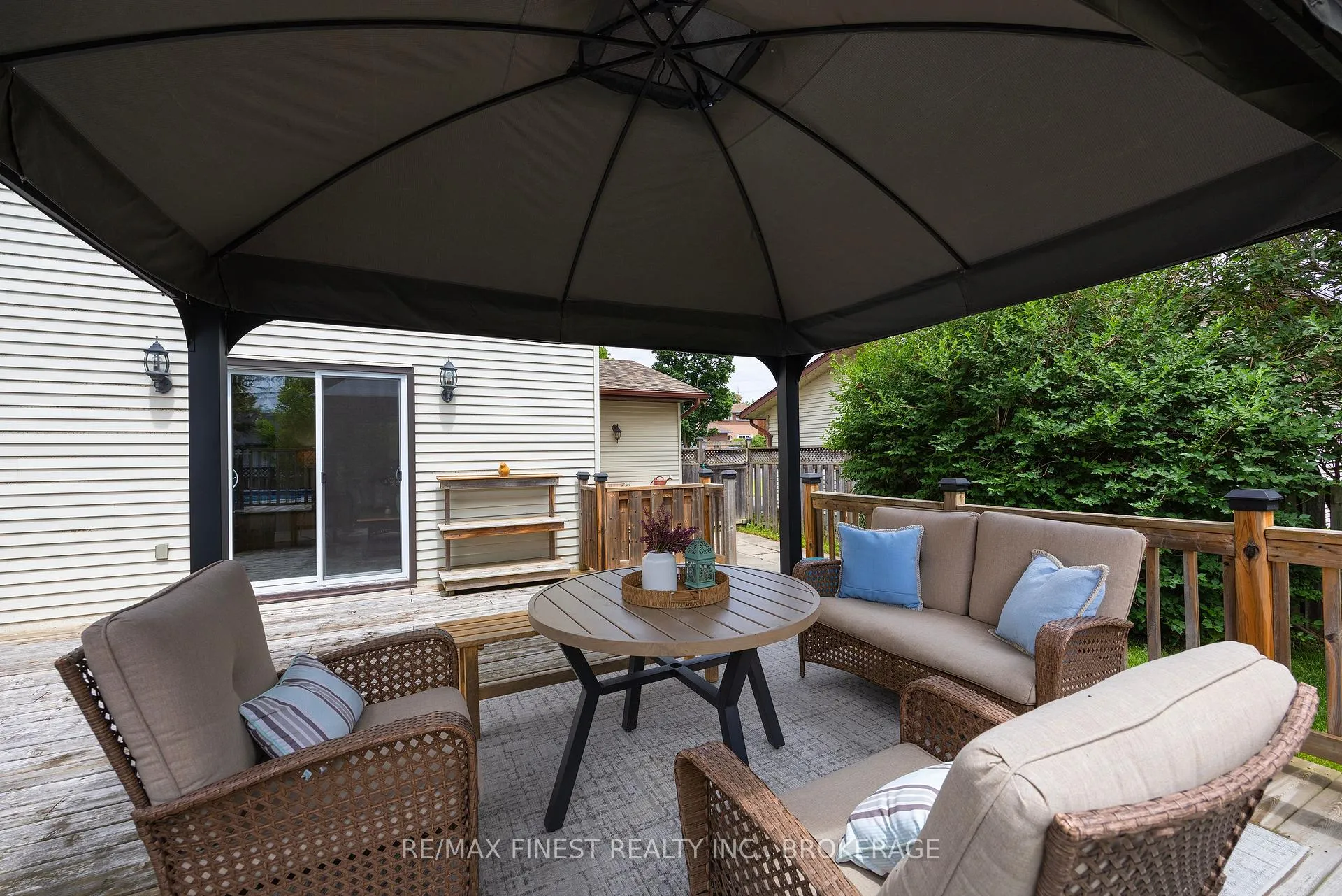 Photo 38 of 78 Nicholson Crescent, Loyalist, Amherstview — HOMEH