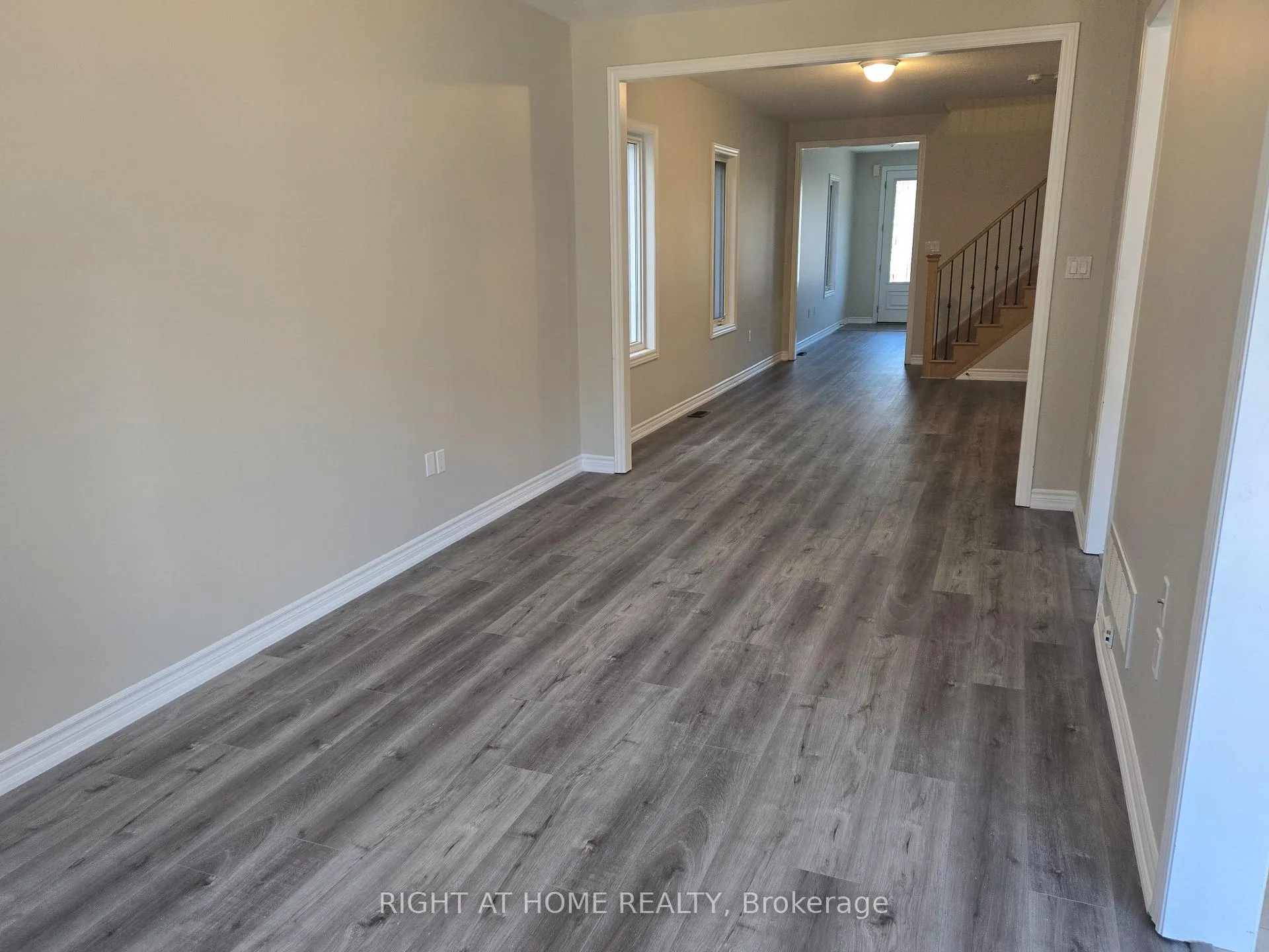 Photo 3 of 52 Holt Drive, New Tecumseth, Alliston — HOMEH