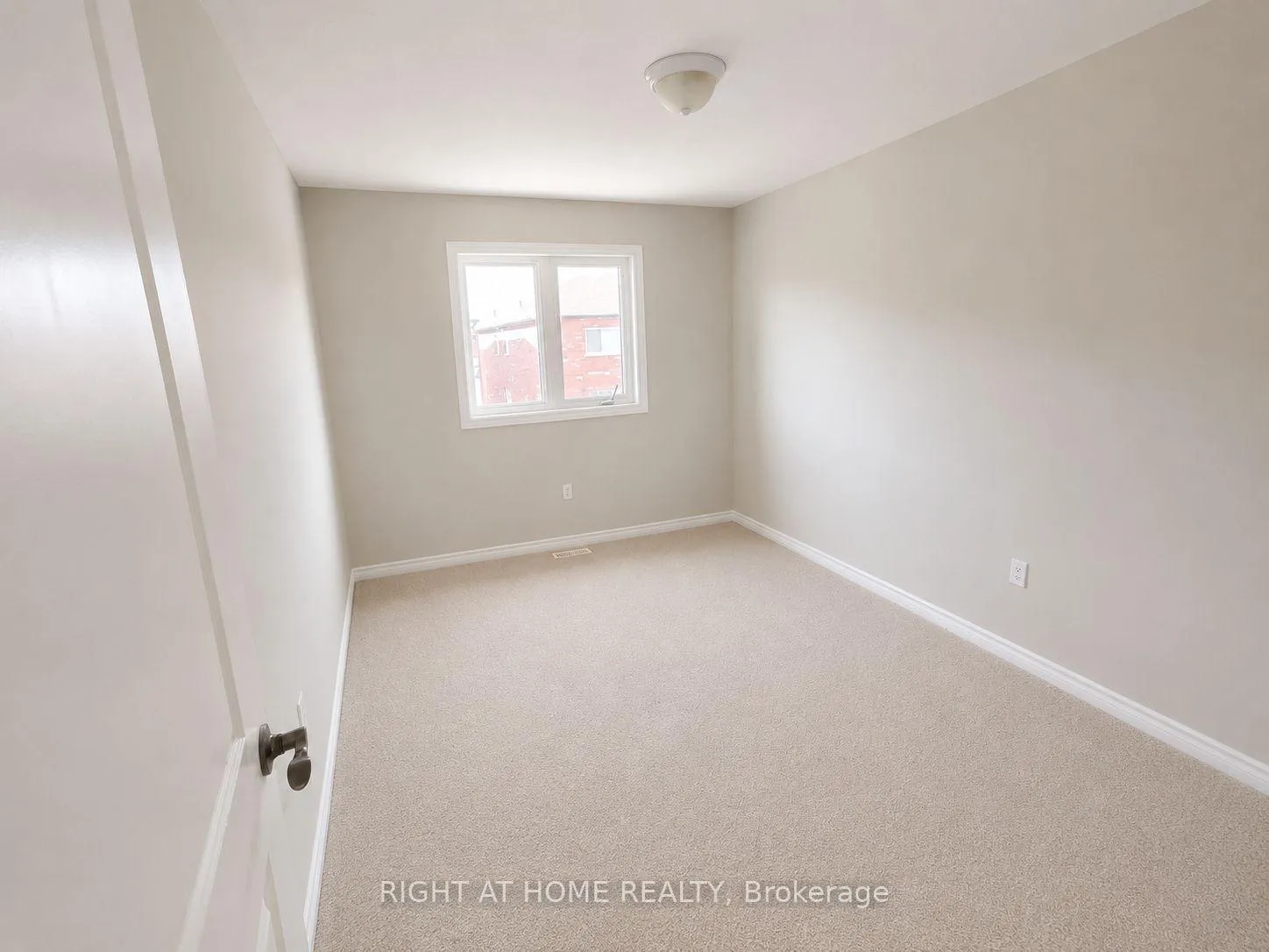 Photo 11 of 52 Holt Drive, New Tecumseth, Alliston — HOMEH