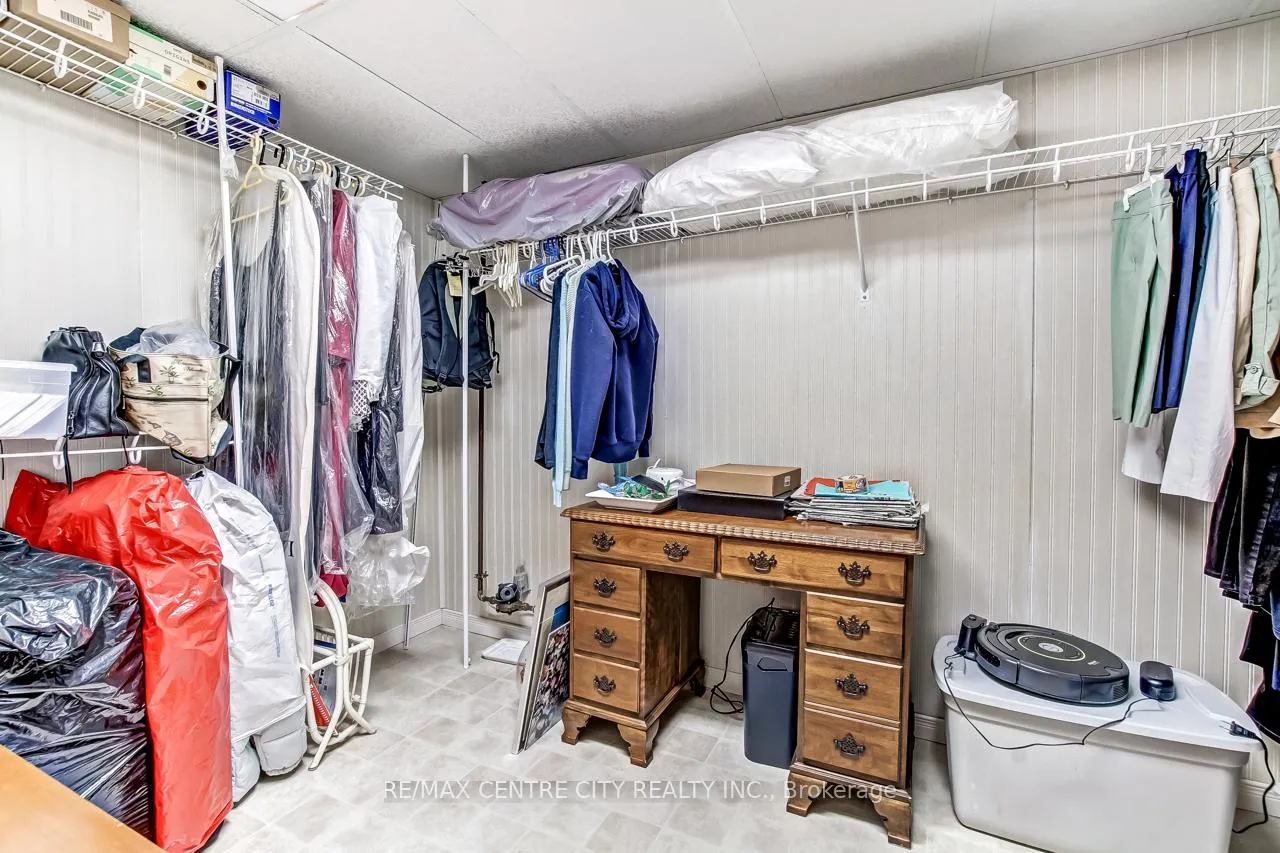 Photo 16 of 20 Hines Crescent, London, South Q — HOMEH