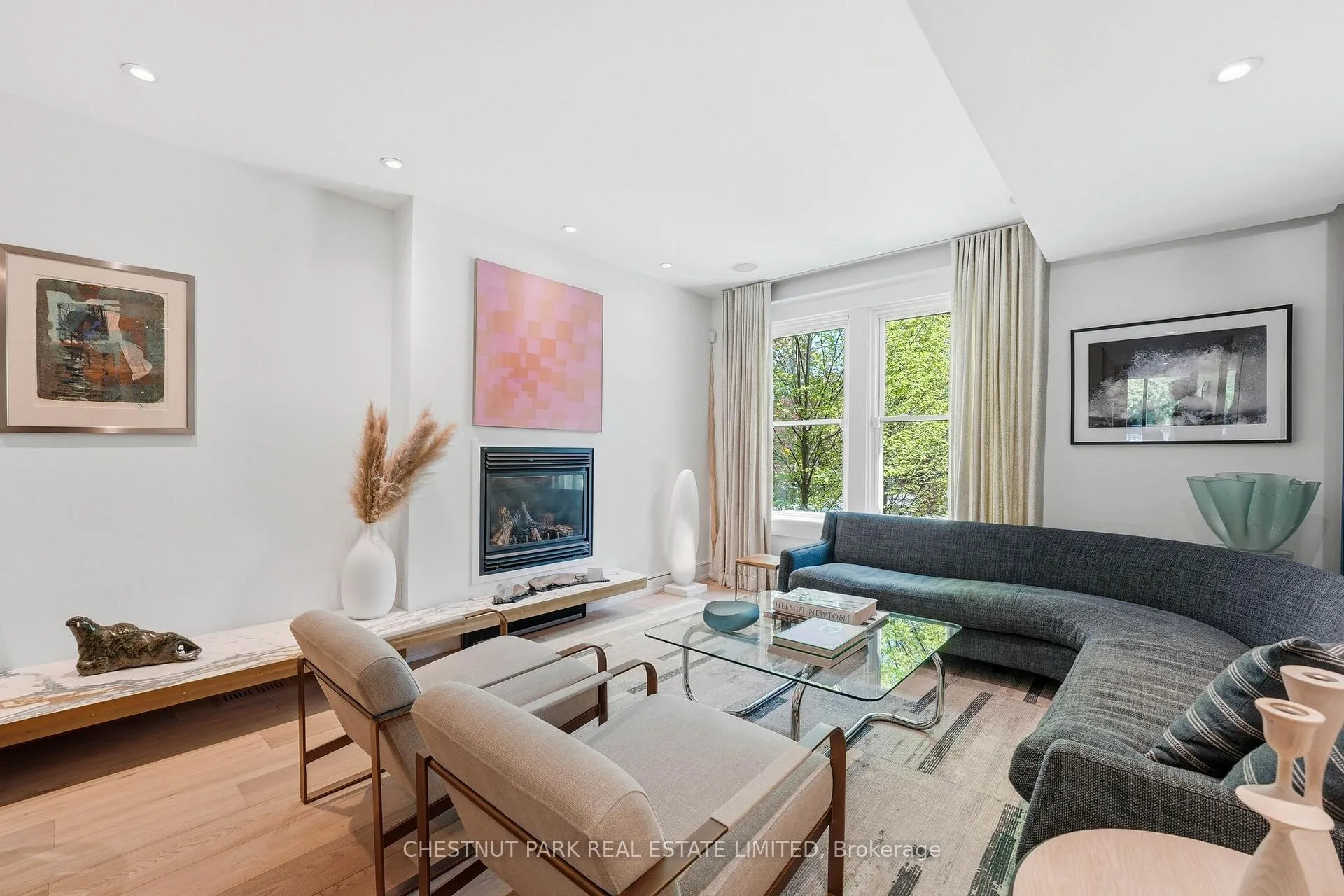 Photo 3 of 154 Cottingham Street, Toronto, Yonge-St. Clair — HOMEH