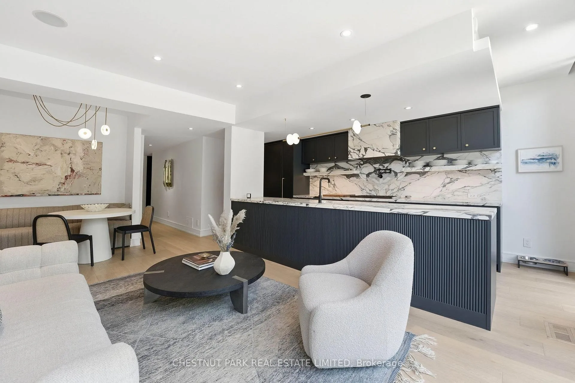 Photo 7 of 154 Cottingham Street, Toronto, Yonge-St. Clair — HOMEH