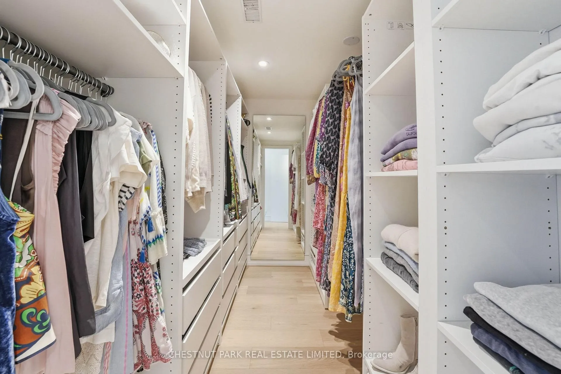 Photo 14 of 154 Cottingham Street, Toronto, Yonge-St. Clair — HOMEH