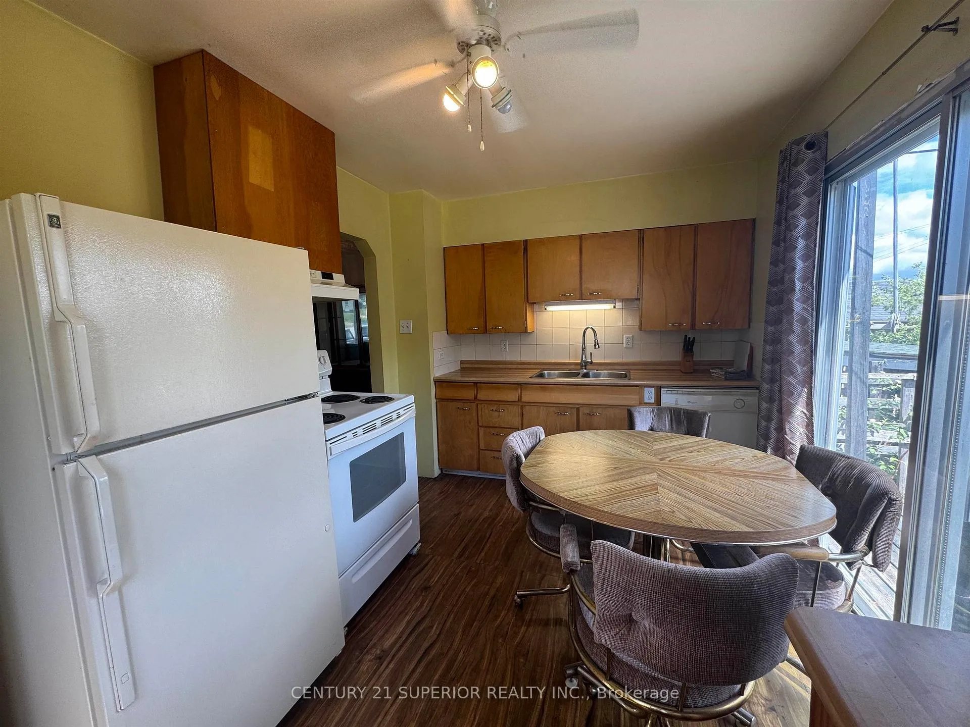 Photo 13 of 28 Warbler Drive, Manitouwadge — HOMEH