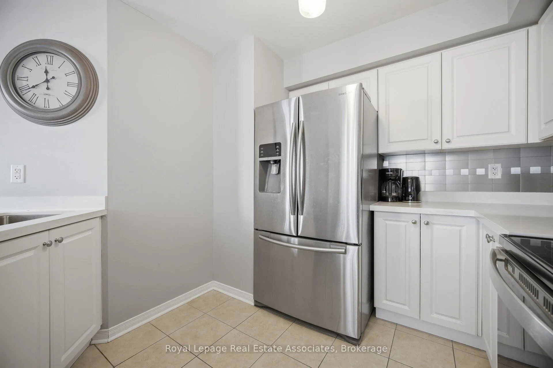 Photo 15 of 192 Louisbourg Way, Markham, Greensborough — HOMEH