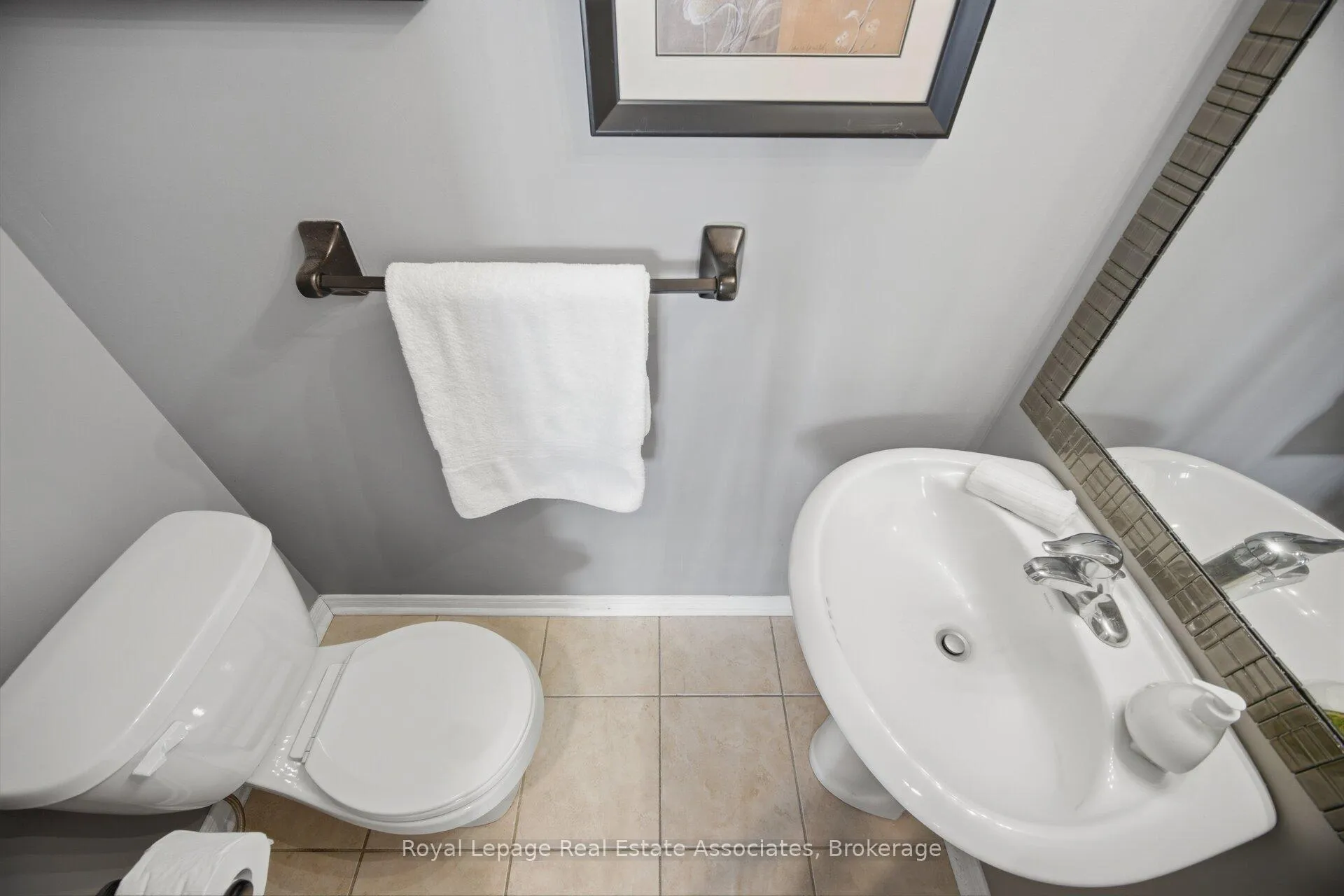 Photo 18 of 192 Louisbourg Way, Markham, Greensborough — HOMEH